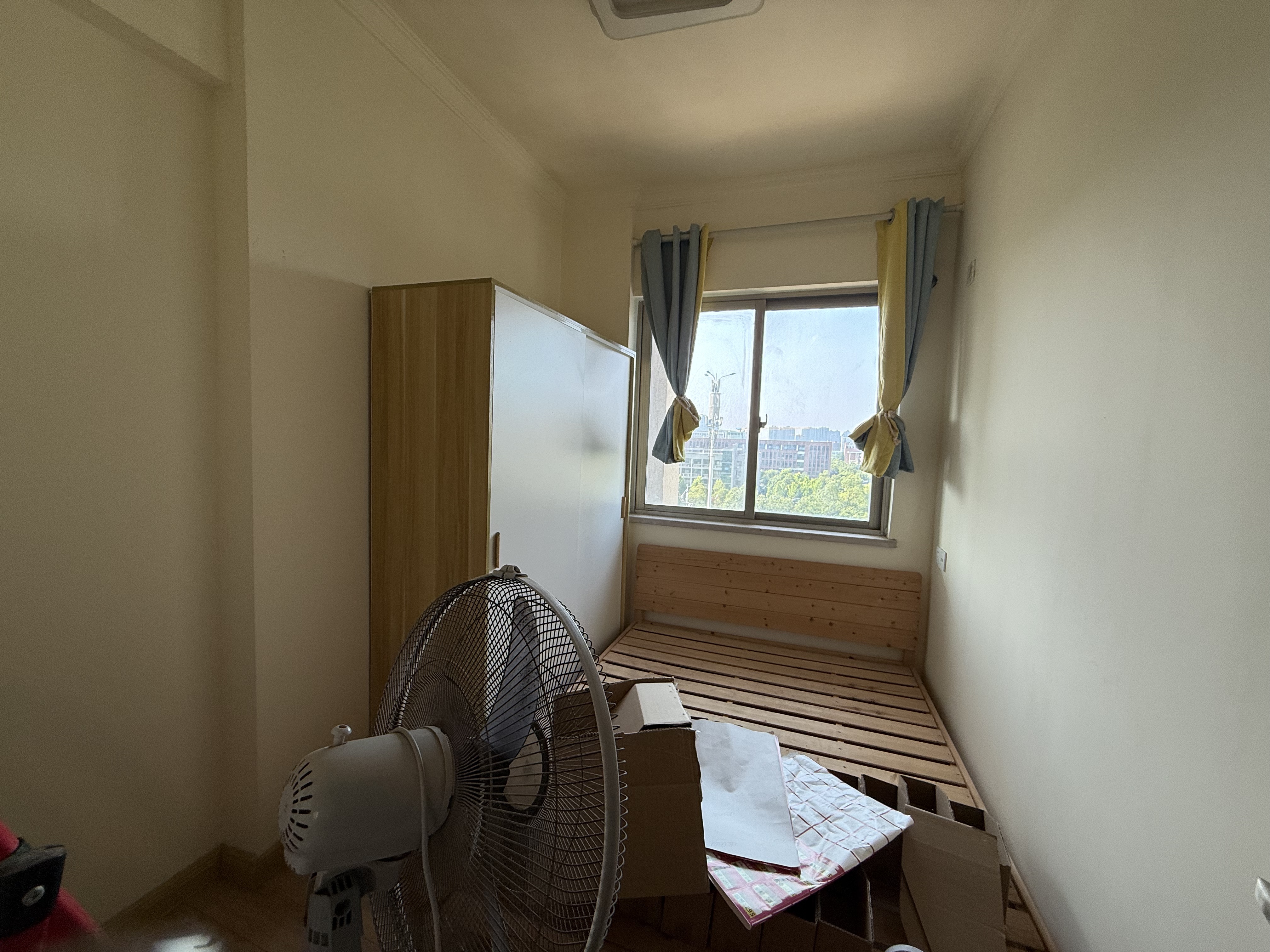 碧桂园 4室2厅2卫 2000.0元/月 碧桂园 4室2厅2卫 2000.0元/月室内图