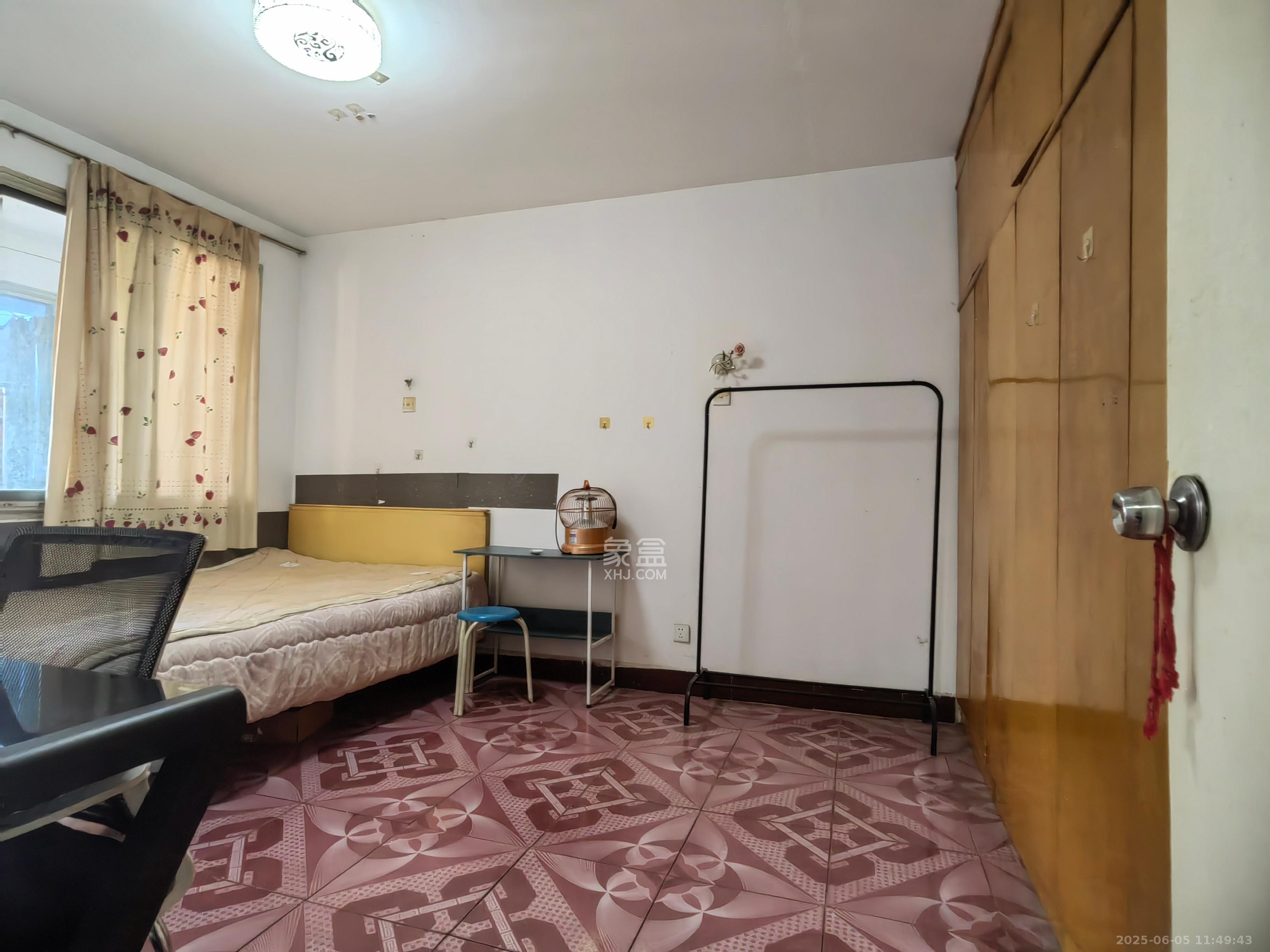 湘运新村 2室2厅1卫 1300.0元/月 湘运新村 2室2厅1卫 1300.0元/月室内图