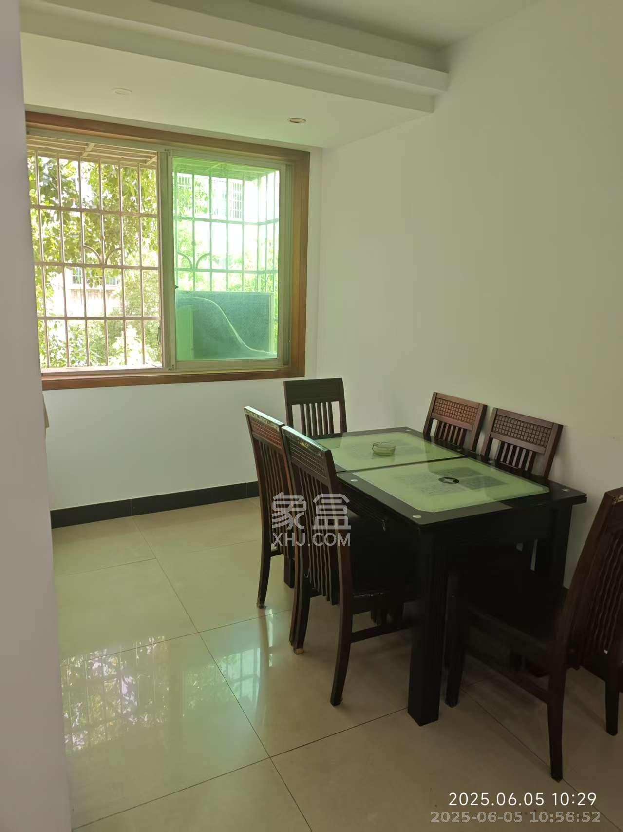 中南汽车世界 3室2厅1卫 1500.0元/月 中南汽车世界 3室2厅1卫 1500.0元/月室内图