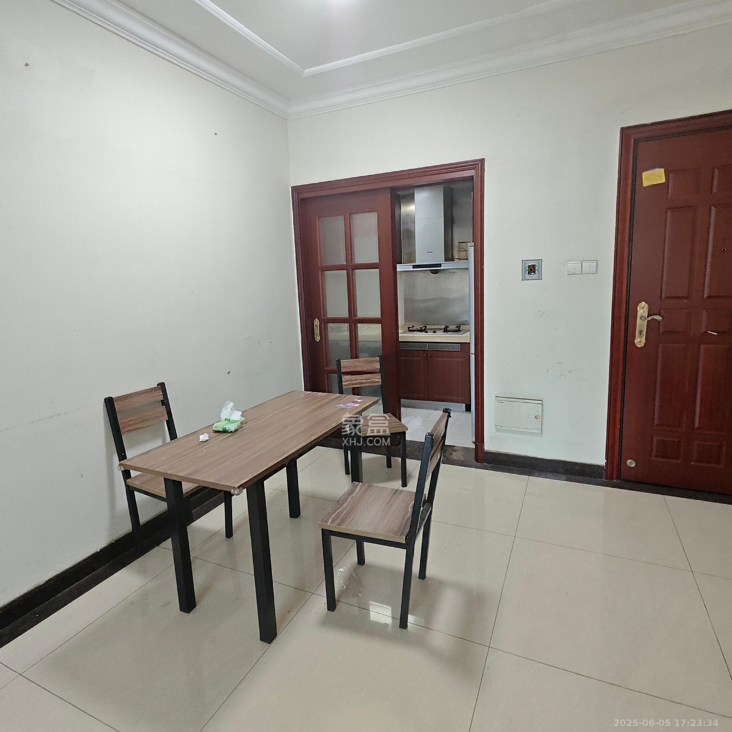 恒大绿洲  2室2厅1卫    2300.0元/月 恒大绿洲  2室2厅1卫    2300.0元/月室内图