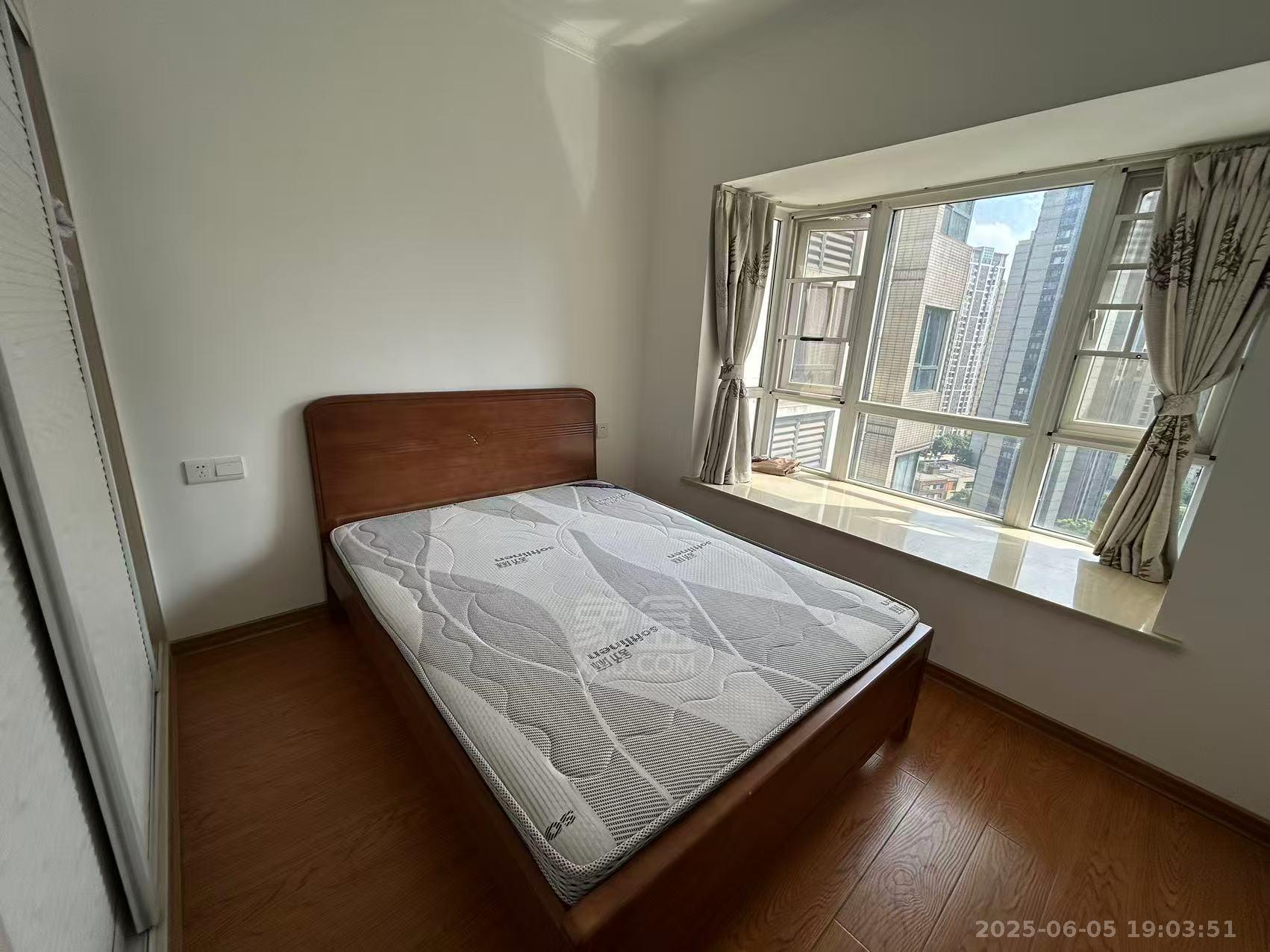 美的城二期 3室2厅2卫 2100.0元/月 美的城二期 3室2厅2卫 2100.0元/月室内图