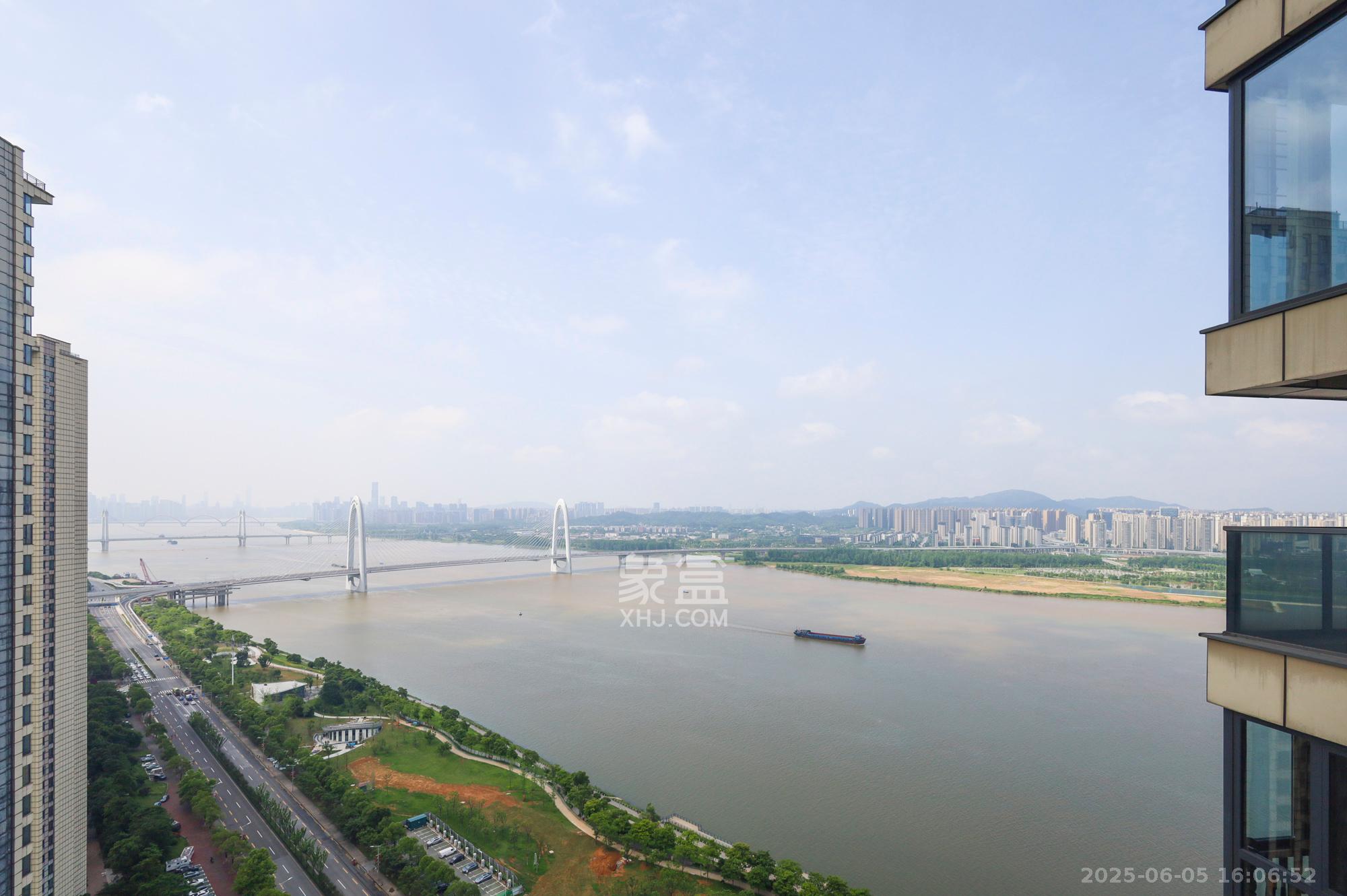 湘江壹号一二三期(创远湘江壹号) 4室2厅2卫 260.0万 湘江壹号一二三期(创远湘江壹号) 4室2厅2卫 260.0万其他