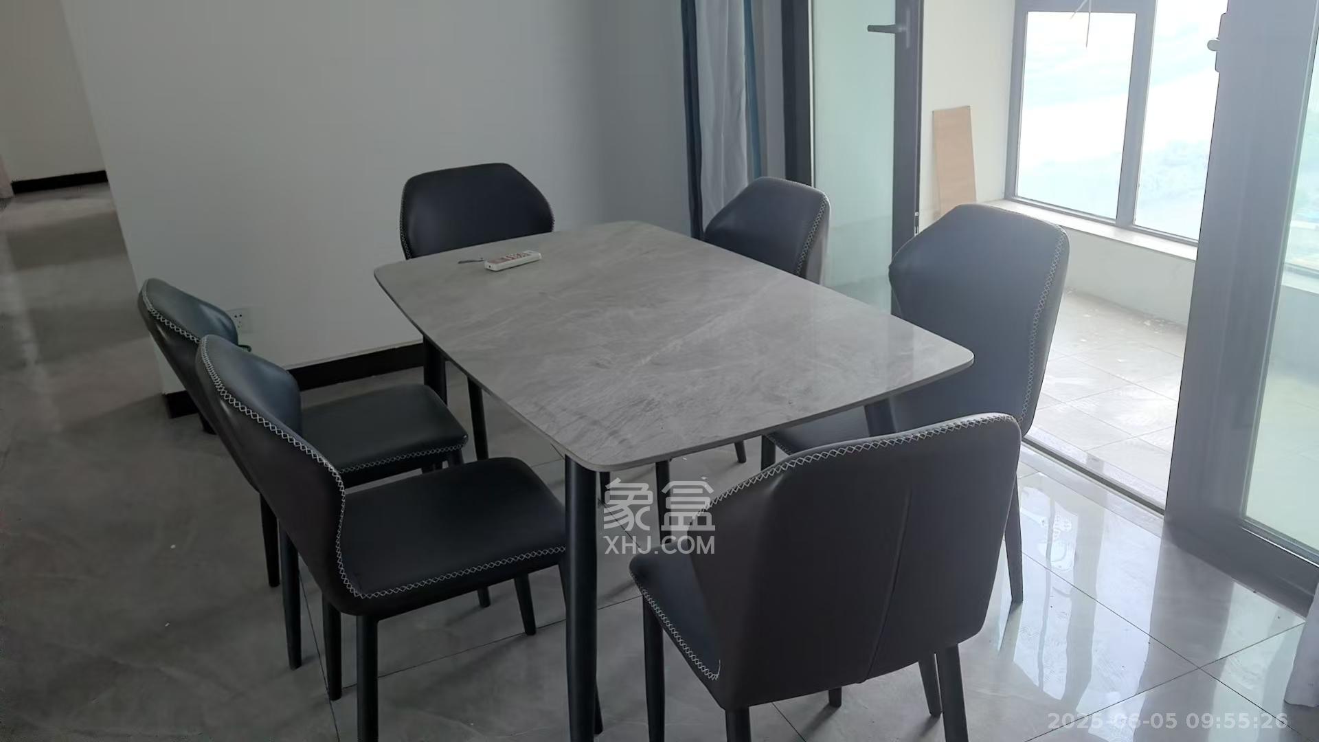 恒大清澜苑（恒大御景半岛四期）  4室2厅2卫    3500.0元/月室内图