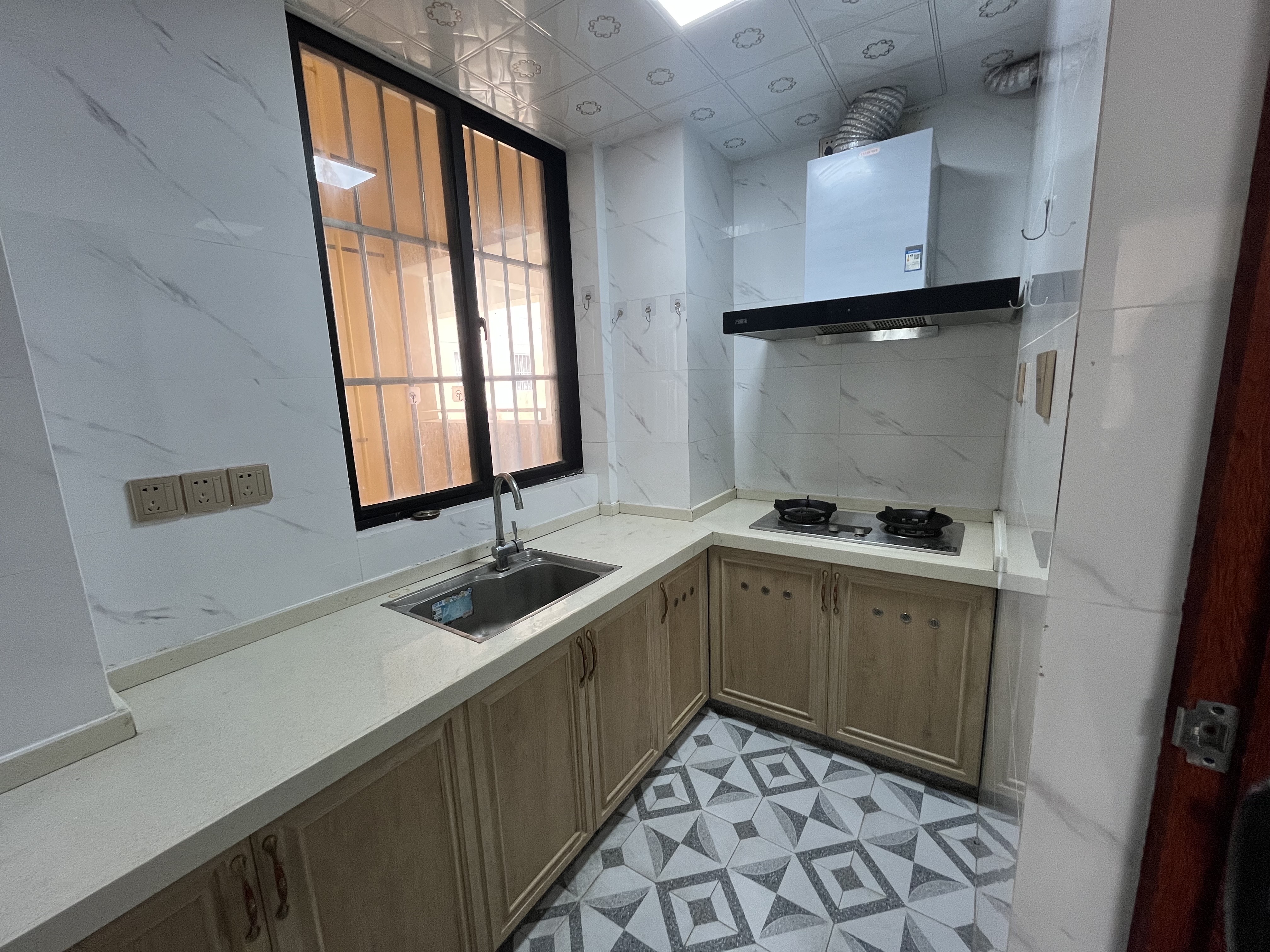 新大洲教师住宅小区 1室0厅0卫 1800.0元/月 新大洲教师住宅小区 1室0厅0卫 1800.0元/月室内图