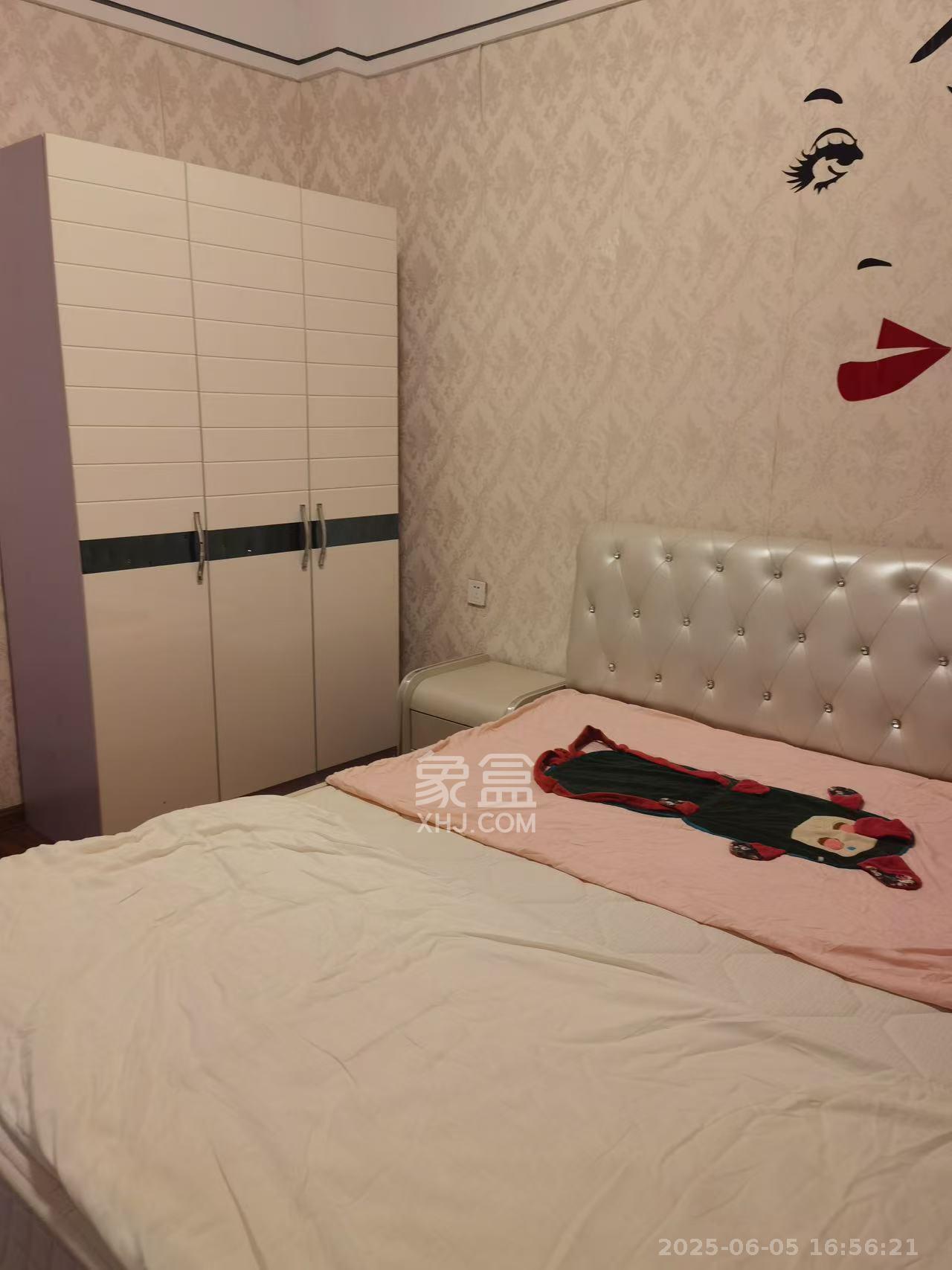 中建木莲工社  2室1厅1卫   2180.00元/月室内图