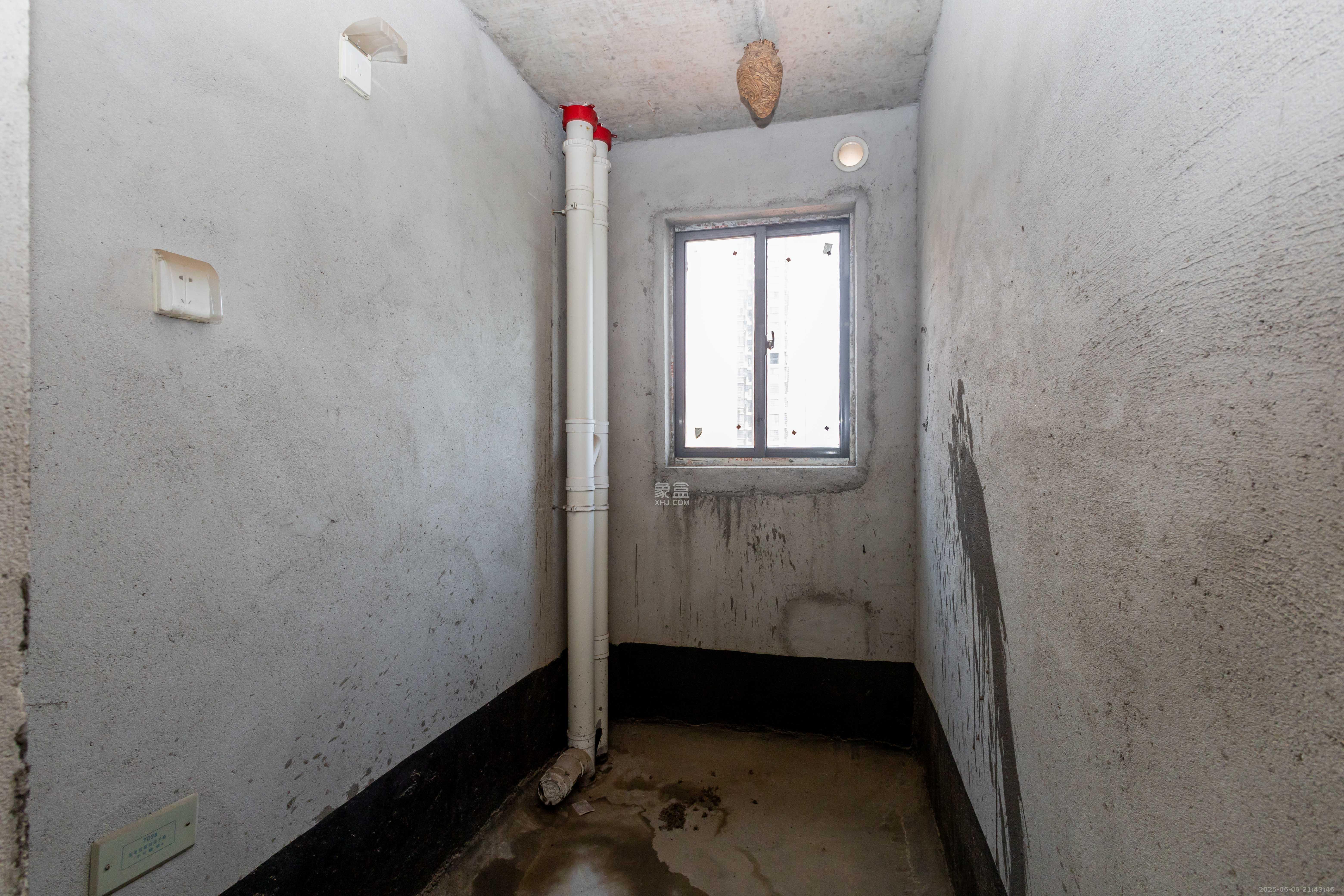 辉宏橄榄城 4室2厅2卫 68.8万 辉宏橄榄城 4室2厅2卫 68.8万卫生间