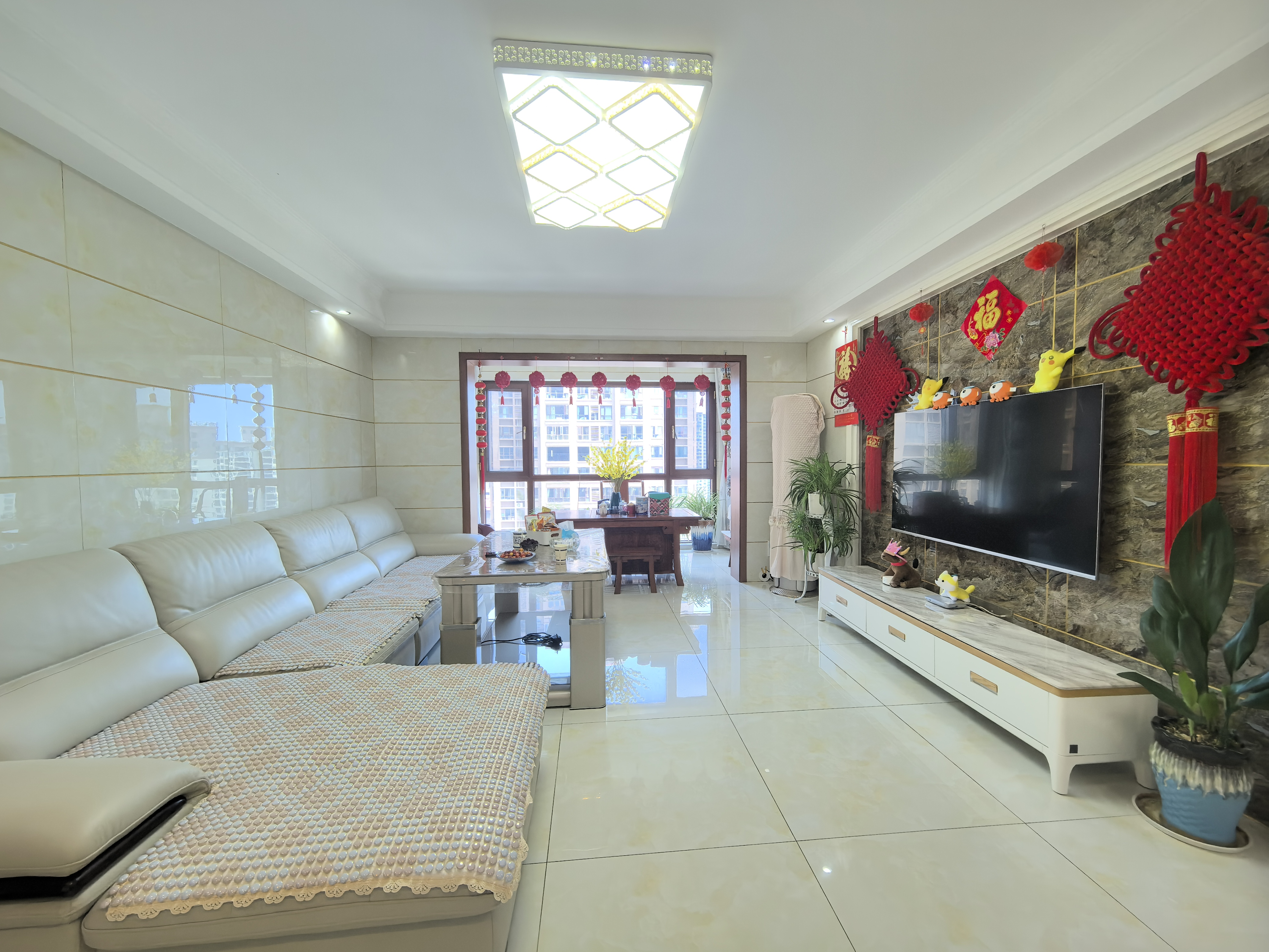 湾田和悦  4室2厅2卫    89.0万 湾田和悦  4室2厅2卫    89.0万客厅