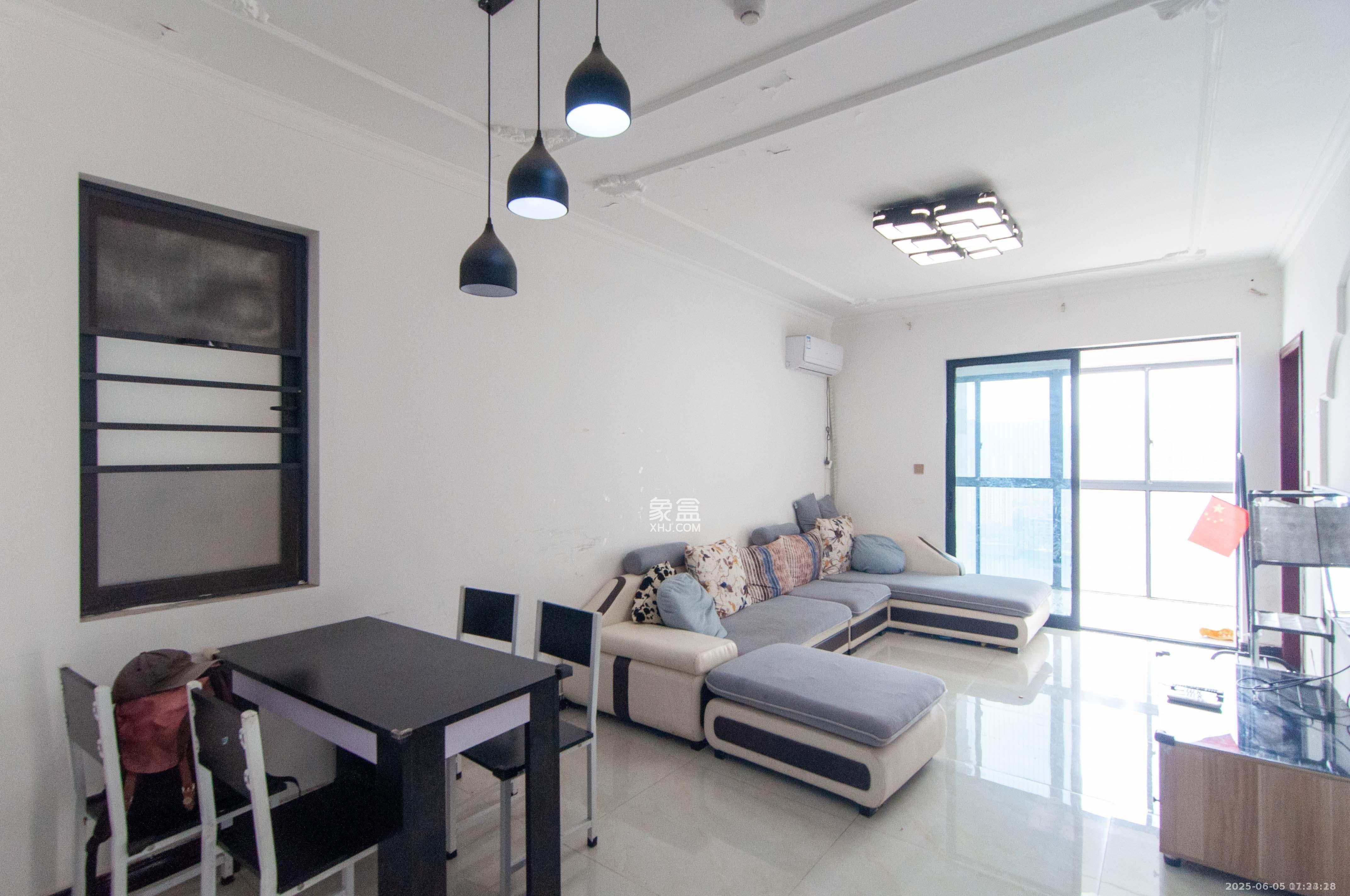 中建梅溪湖中心 3室2厅1卫 2800.0元/月 中建梅溪湖中心 3室2厅1卫 2800.0元/月室内图