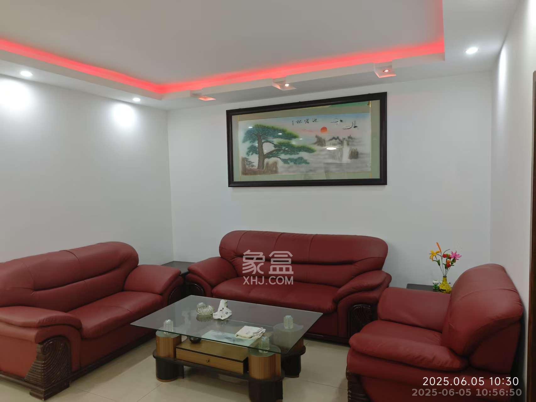 中南汽车世界 3室2厅1卫 1500.0元/月 中南汽车世界 3室2厅1卫 1500.0元/月室内图