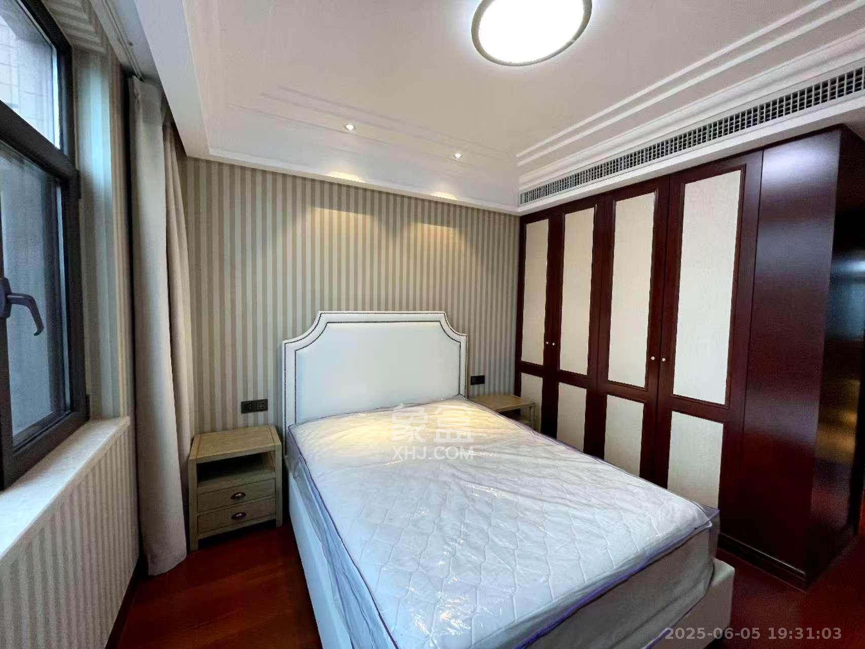 运达中央广场一、二期  3室2厅2卫    13000.0元/月室内图