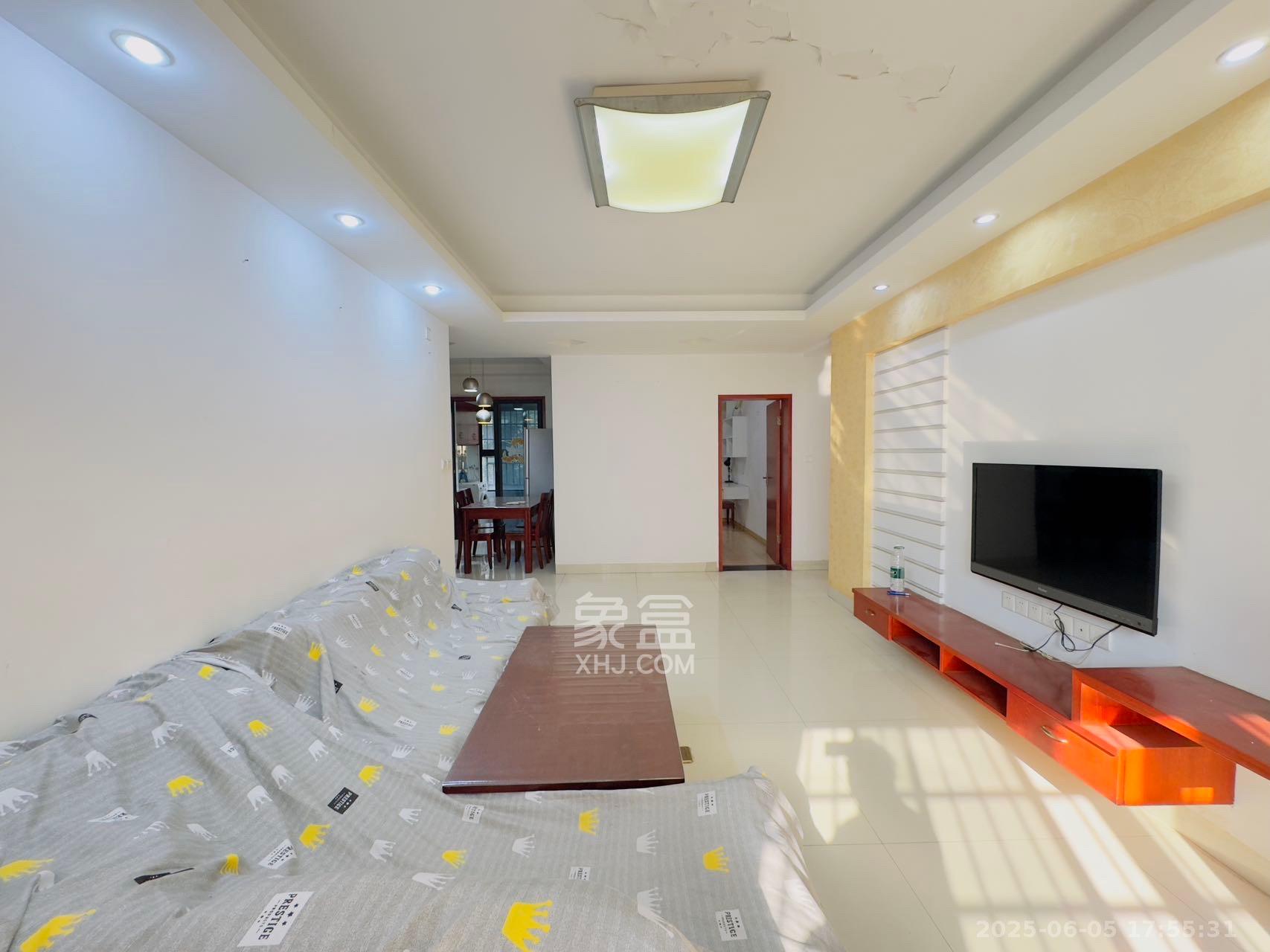 保利麓谷林语B区 3室2厅1卫 2600.0元/月 保利麓谷林语B区 3室2厅1卫 2600.0元/月室内图