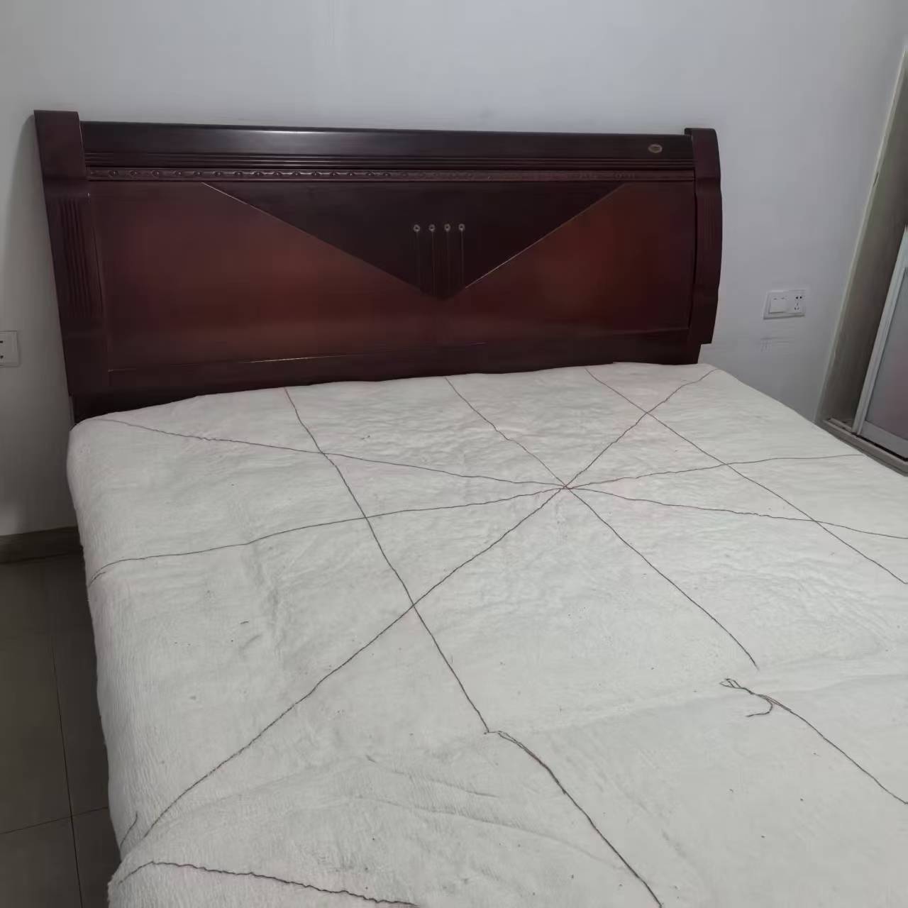 时代华府  1室1厅1卫   1000.00元/月室内图
