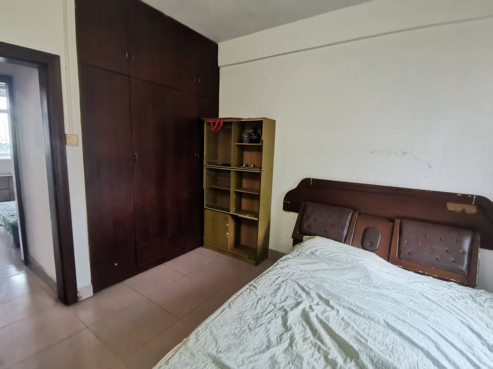 省农机公司宿舍(海秀中路)  3室2厅1卫    1500.0元/月 省农机公司宿舍(海秀中路)  3室2厅1卫    1500.0元/月室内图