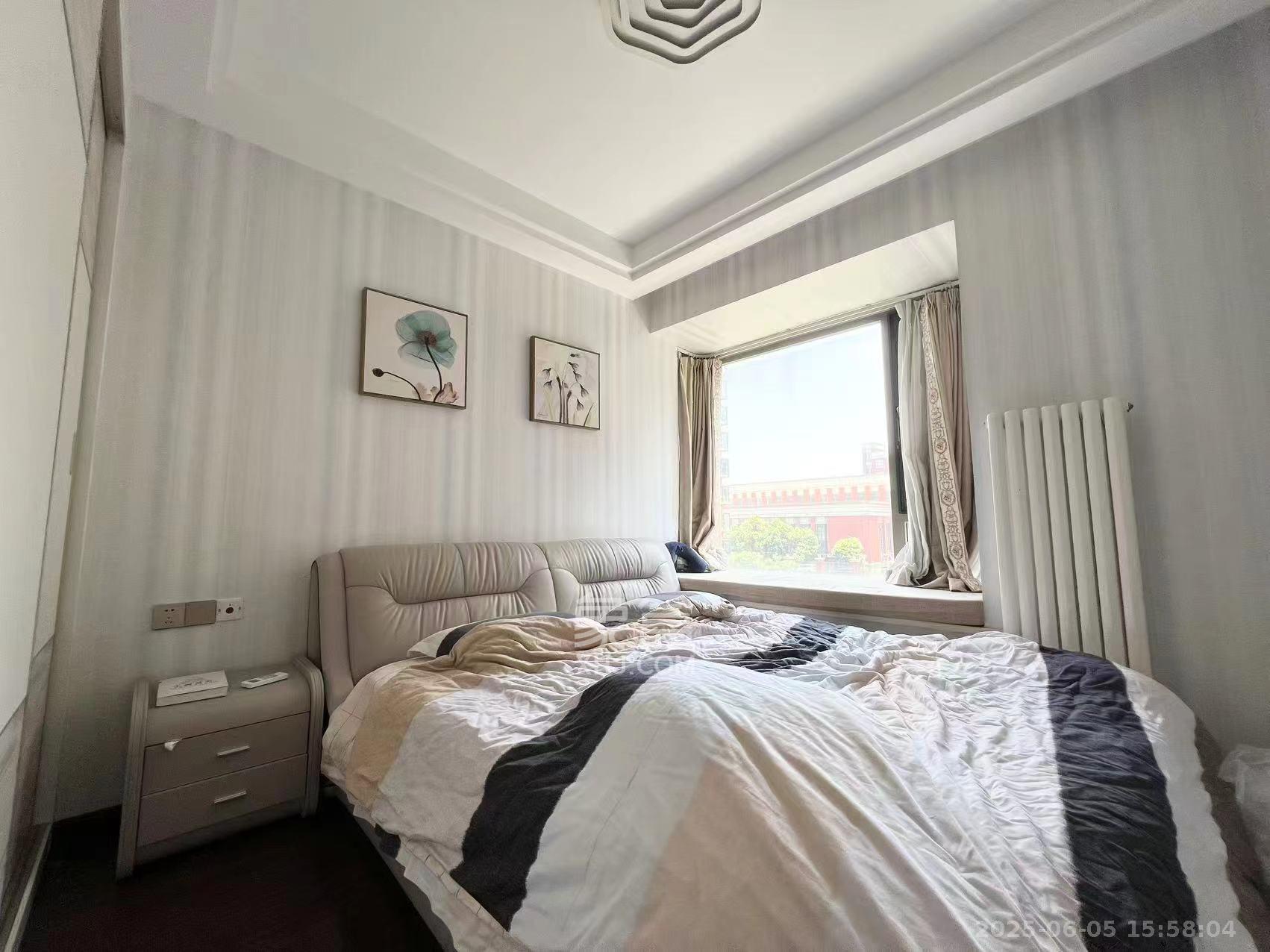 怡海星城 3室2厅1卫 2500.0元/月 怡海星城 3室2厅1卫 2500.0元/月室内图