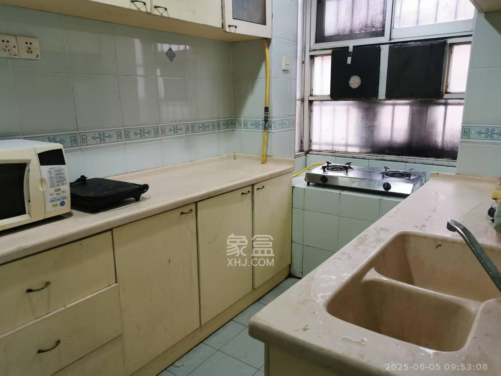 湘卫花苑 3室1厅1卫 1900.0元/月 湘卫花苑 3室1厅1卫 1900.0元/月室内图