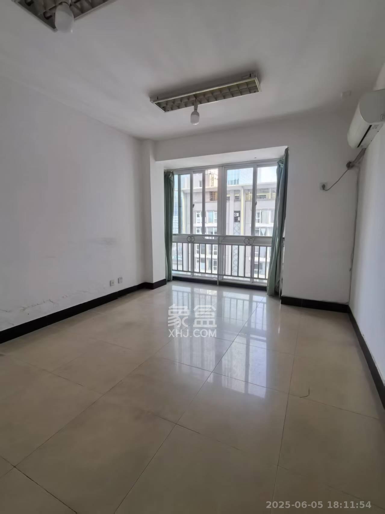 五一华府 4室2厅2卫 4900.0元/月 五一华府 4室2厅2卫 4900.0元/月室内图