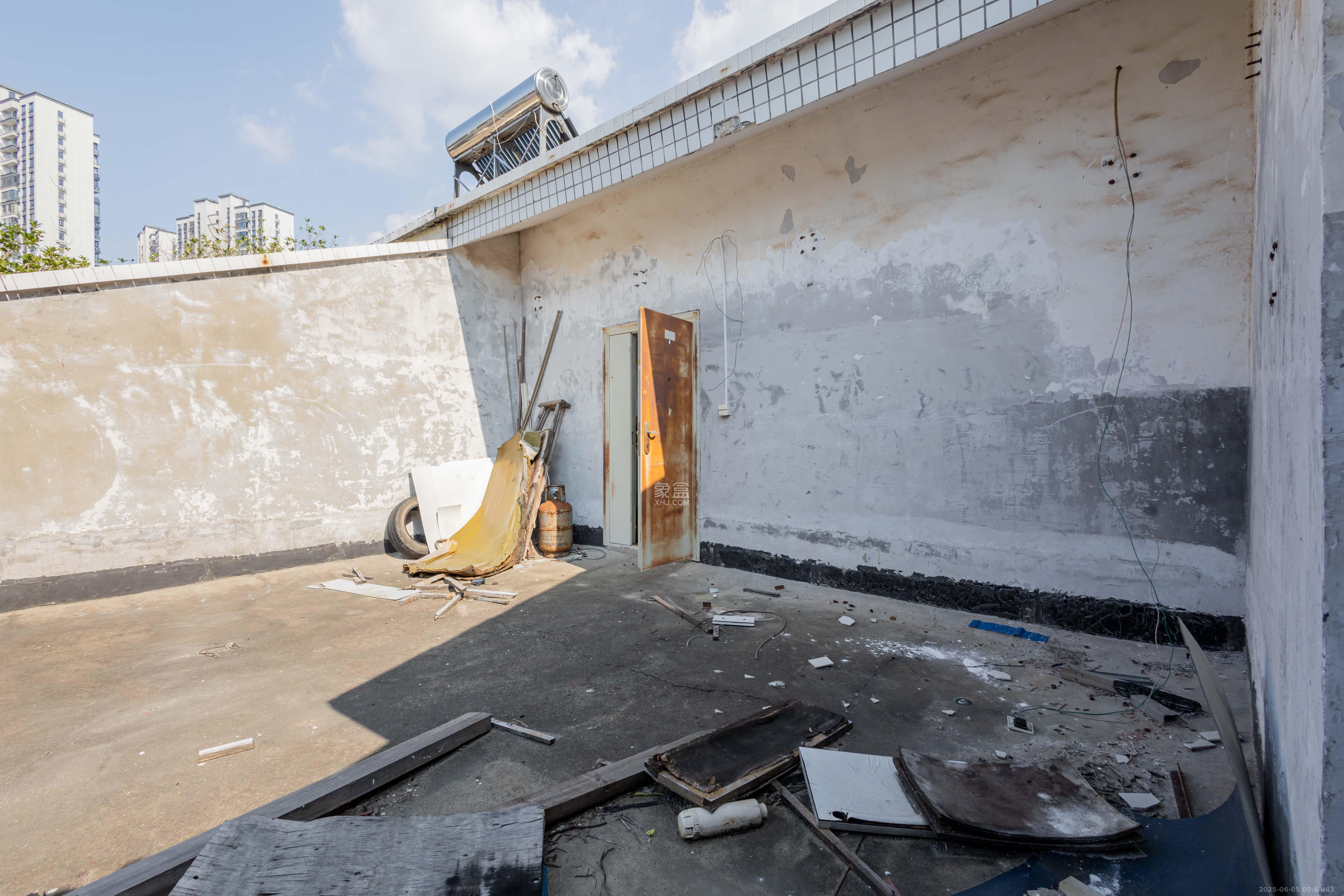 紫东苑(星沙)  3室2厅2卫    58.0万 紫东苑(星沙)  3室2厅2卫    58.0万卧室