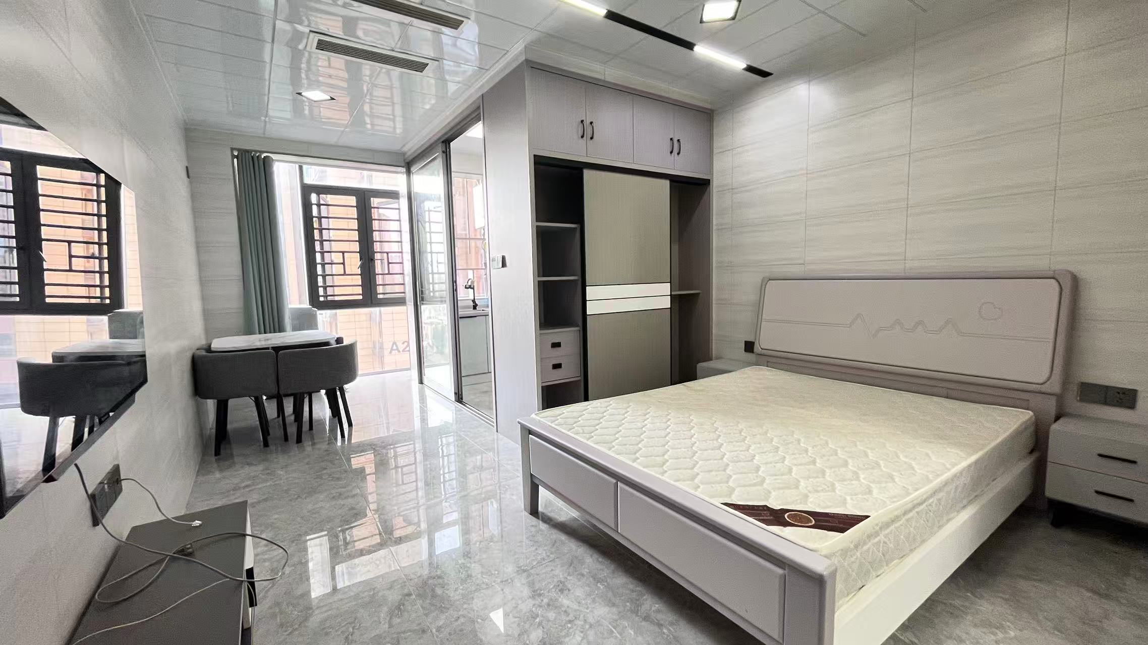 保利香槟国际  1室1厅1卫    1200.0元/月 保利香槟国际  1室1厅1卫    1200.0元/月