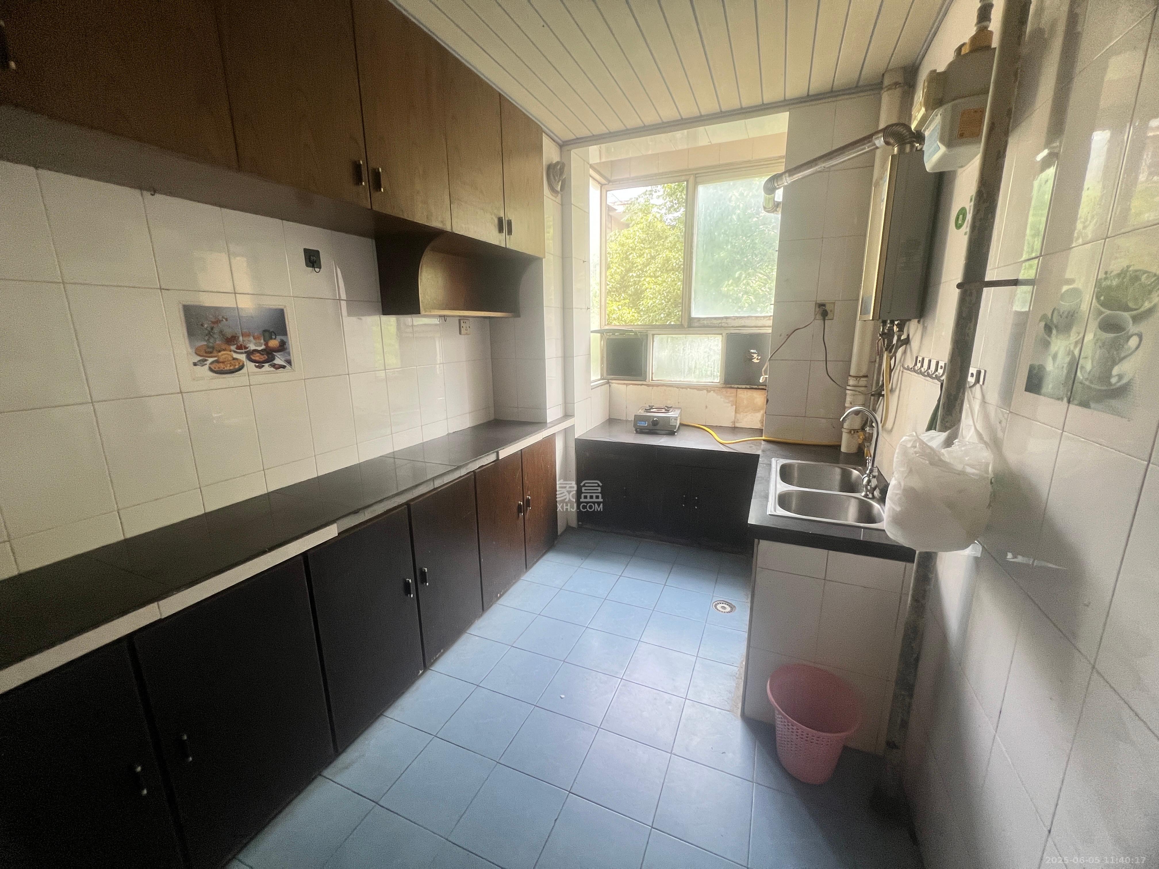 新世纪家园  2室1厅1卫    2200.0元/月室内图