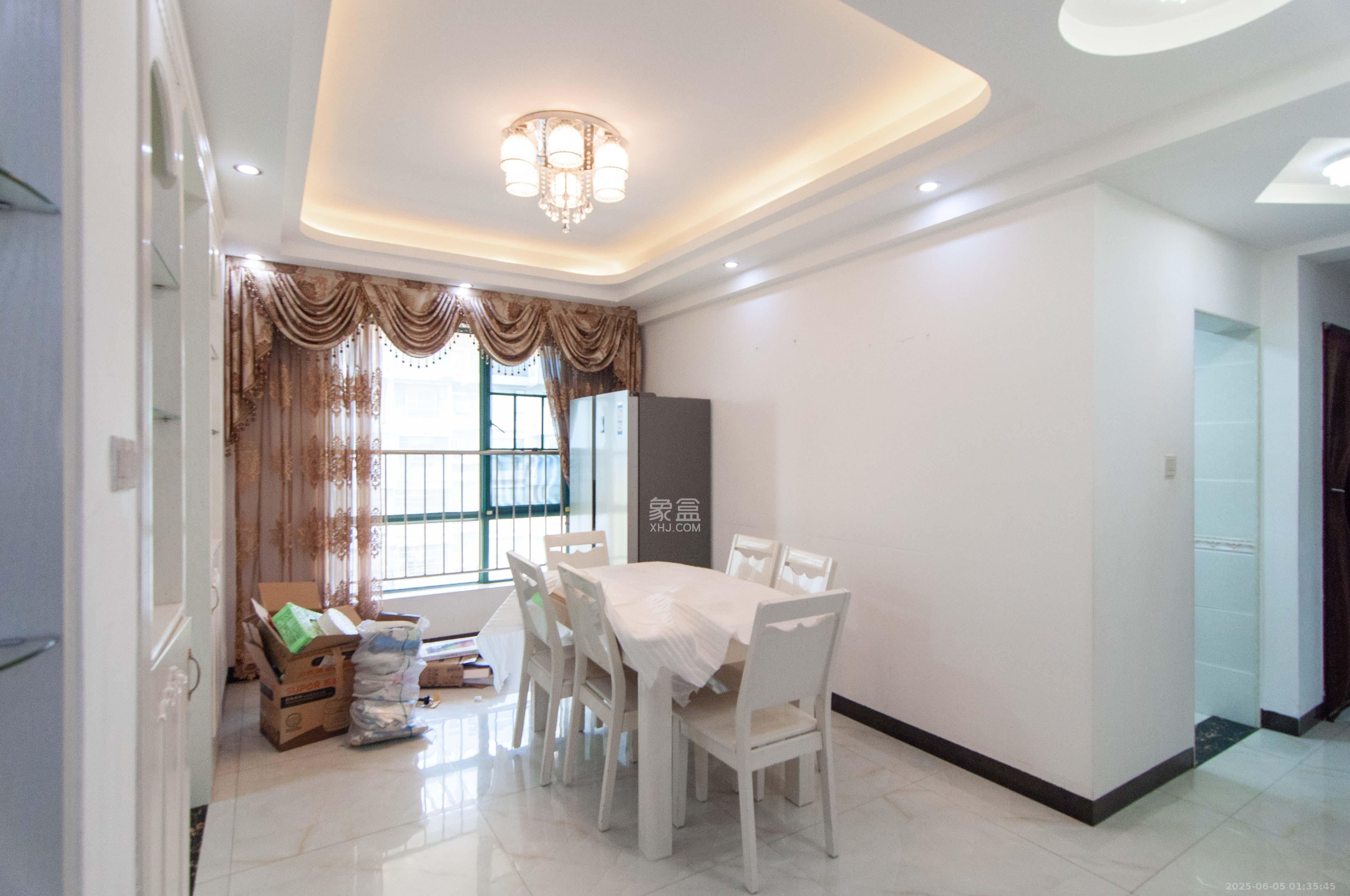 望兴景园一期  3室2厅2卫    130.0万 望兴景园一期  3室2厅2卫    130.0万客厅