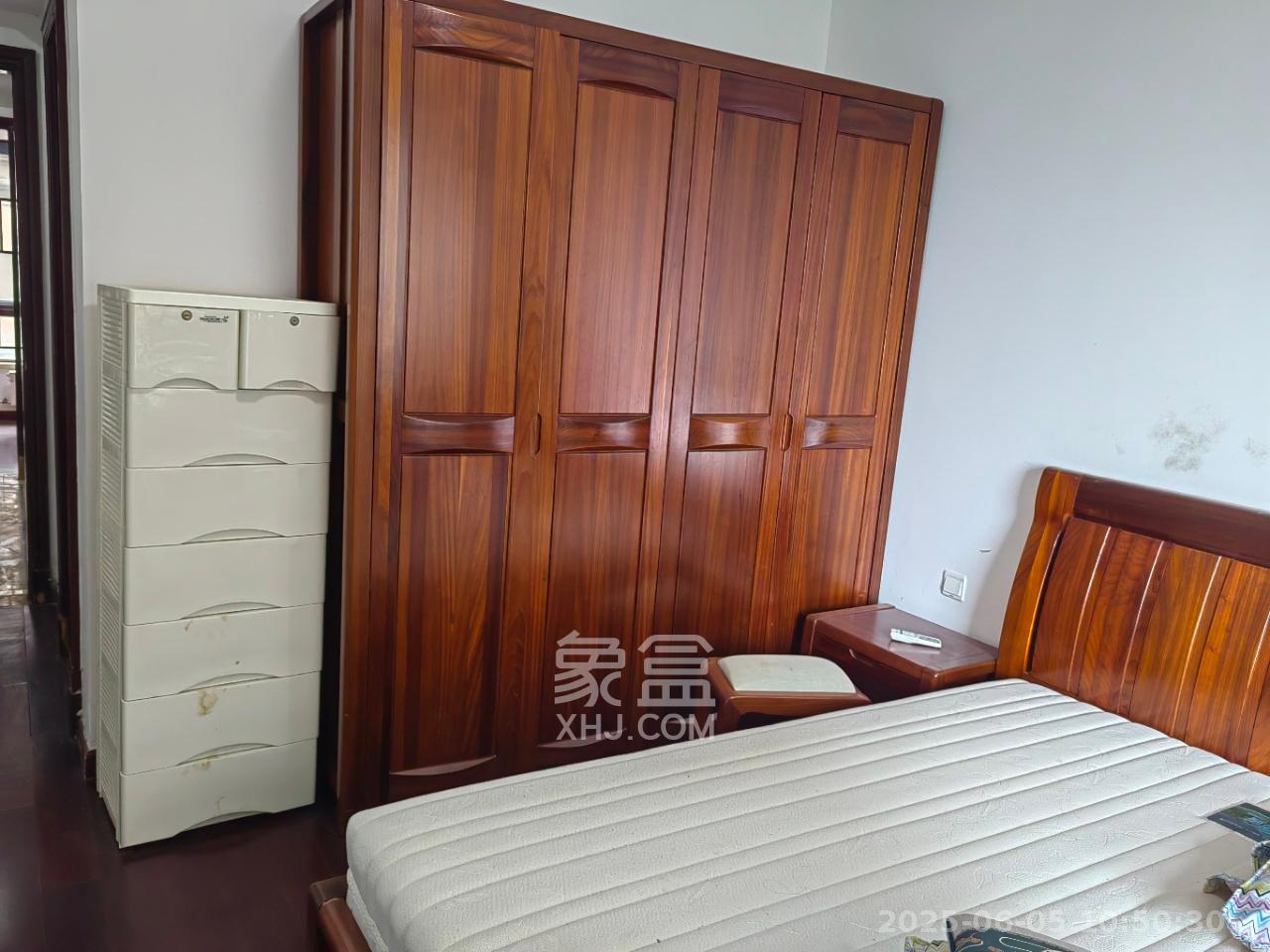 中海国际一期  4室2厅1卫   2500.00元/月室内图