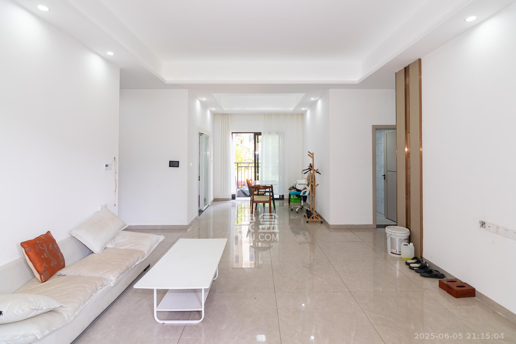 春晖花园  3室2厅2卫    103.0万 春晖花园  3室2厅2卫    103.0万客厅