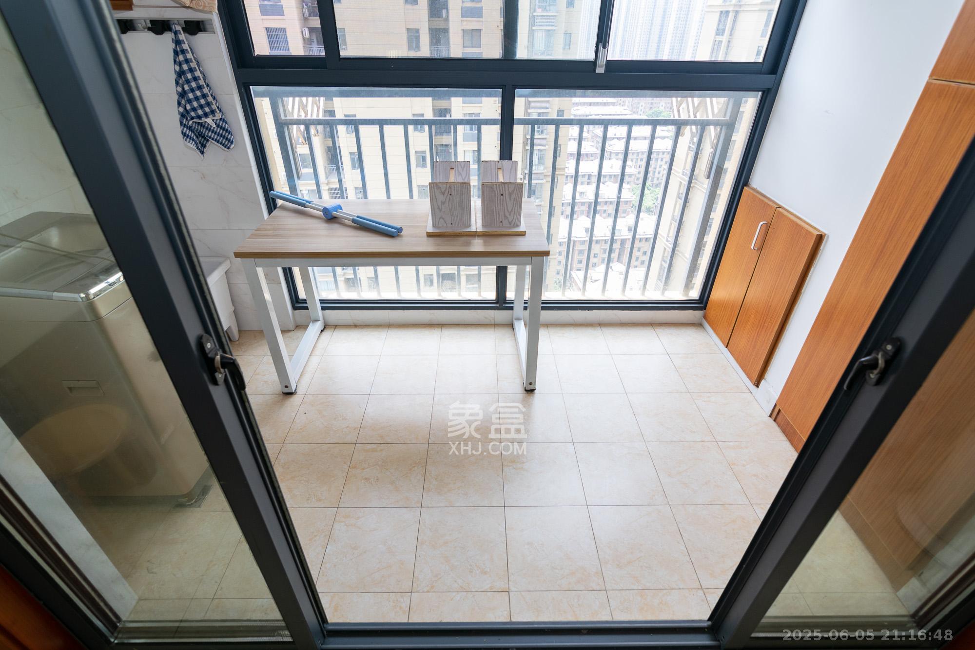 澳海澜庭 2室2厅1卫 52.0万 澳海澜庭 2室2厅1卫 52.0万阳台