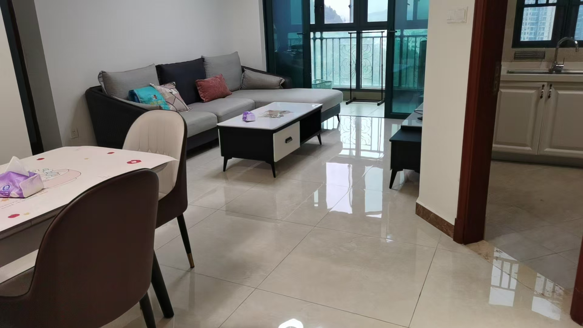 恒大绿洲 2室2厅1卫 1600.0元/月 恒大绿洲 2室2厅1卫 1600.0元/月室内图