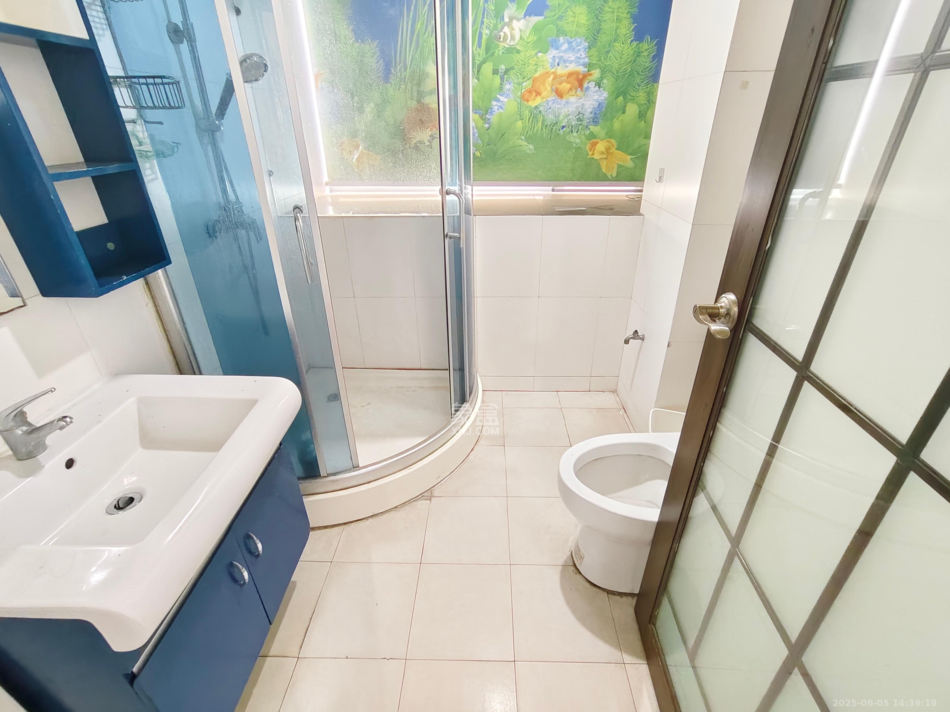 银港水晶城  3室2厅2卫   3000.00元/月室内图