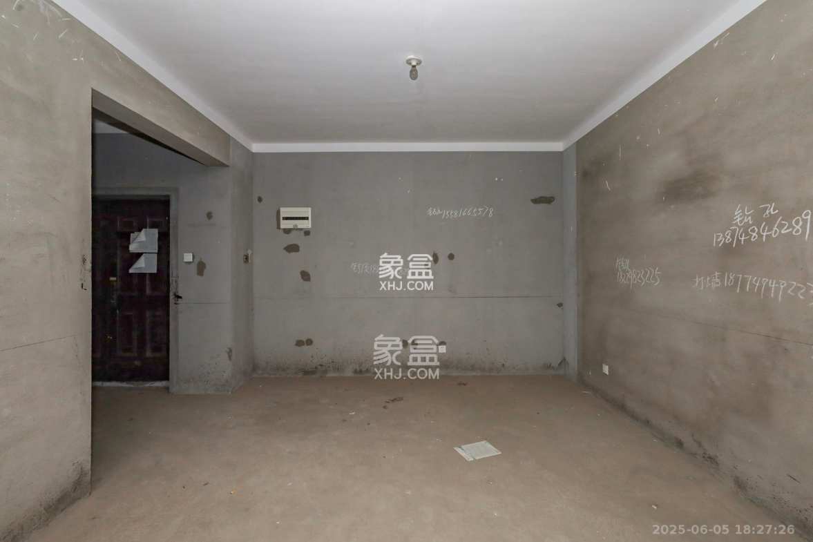 八方小区B区  3室2厅2卫    350.0万 八方小区B区  3室2厅2卫    350.0万其他