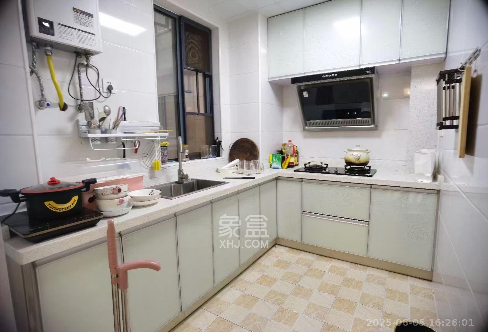 荣盛花语书苑  3室2厅1卫   2900.00元/月室内图