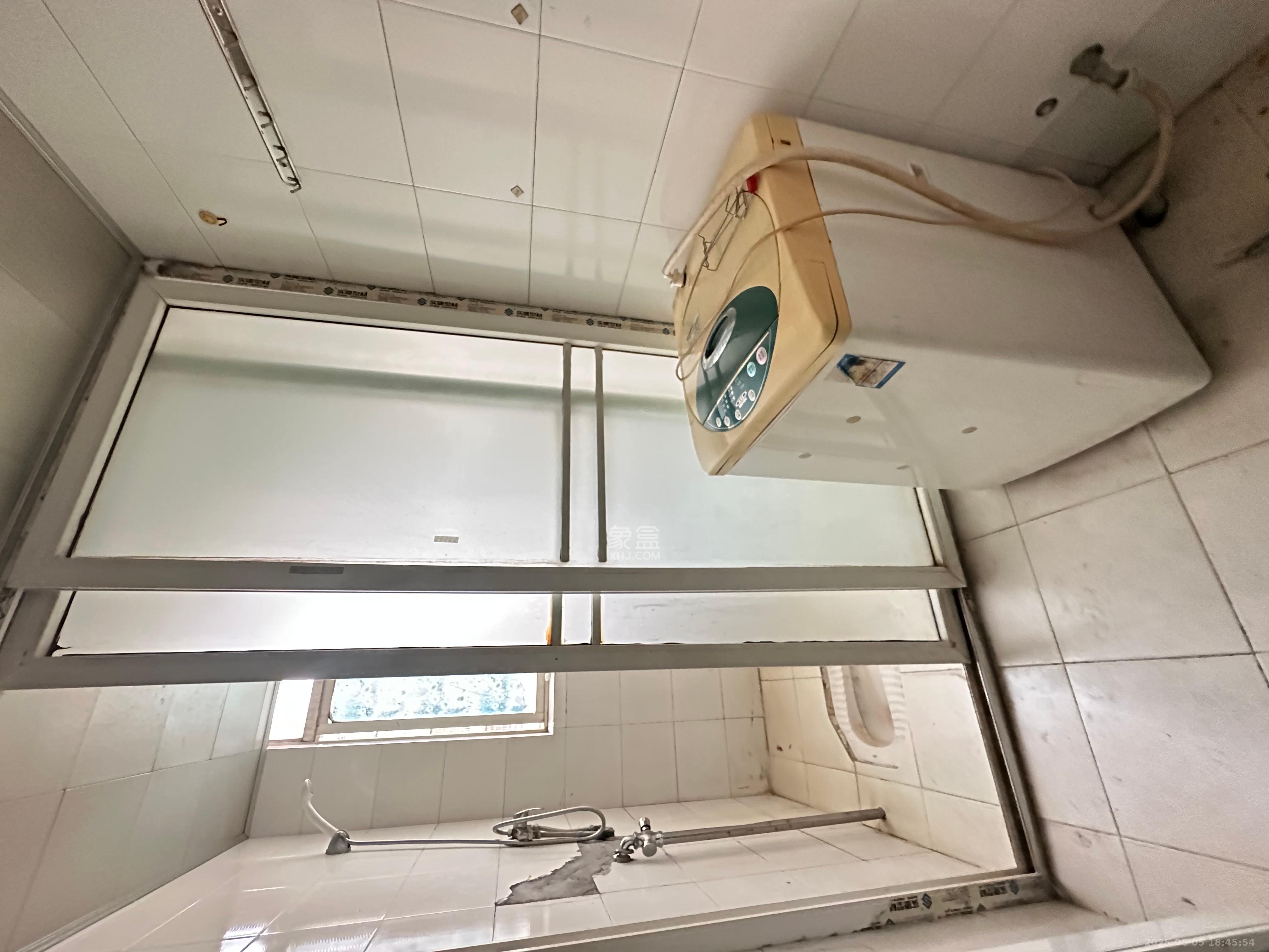 四季美景一、二期 1室1厅1卫 800.0元/月 四季美景一、二期 1室1厅1卫 800.0元/月室内图