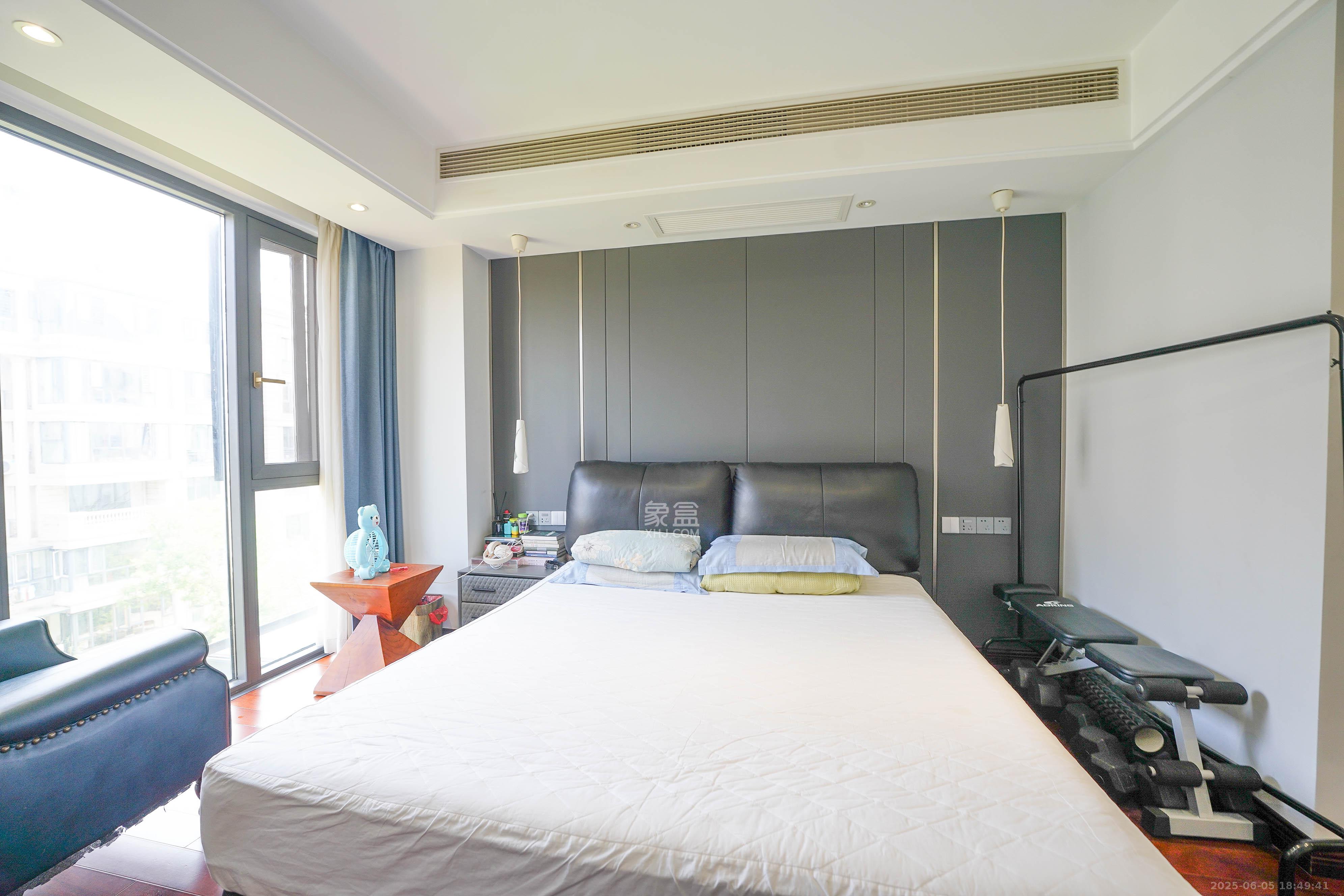 五矿万境蓝山 3室2厅2卫 182.0万 五矿万境蓝山 3室2厅2卫 182.0万卧室