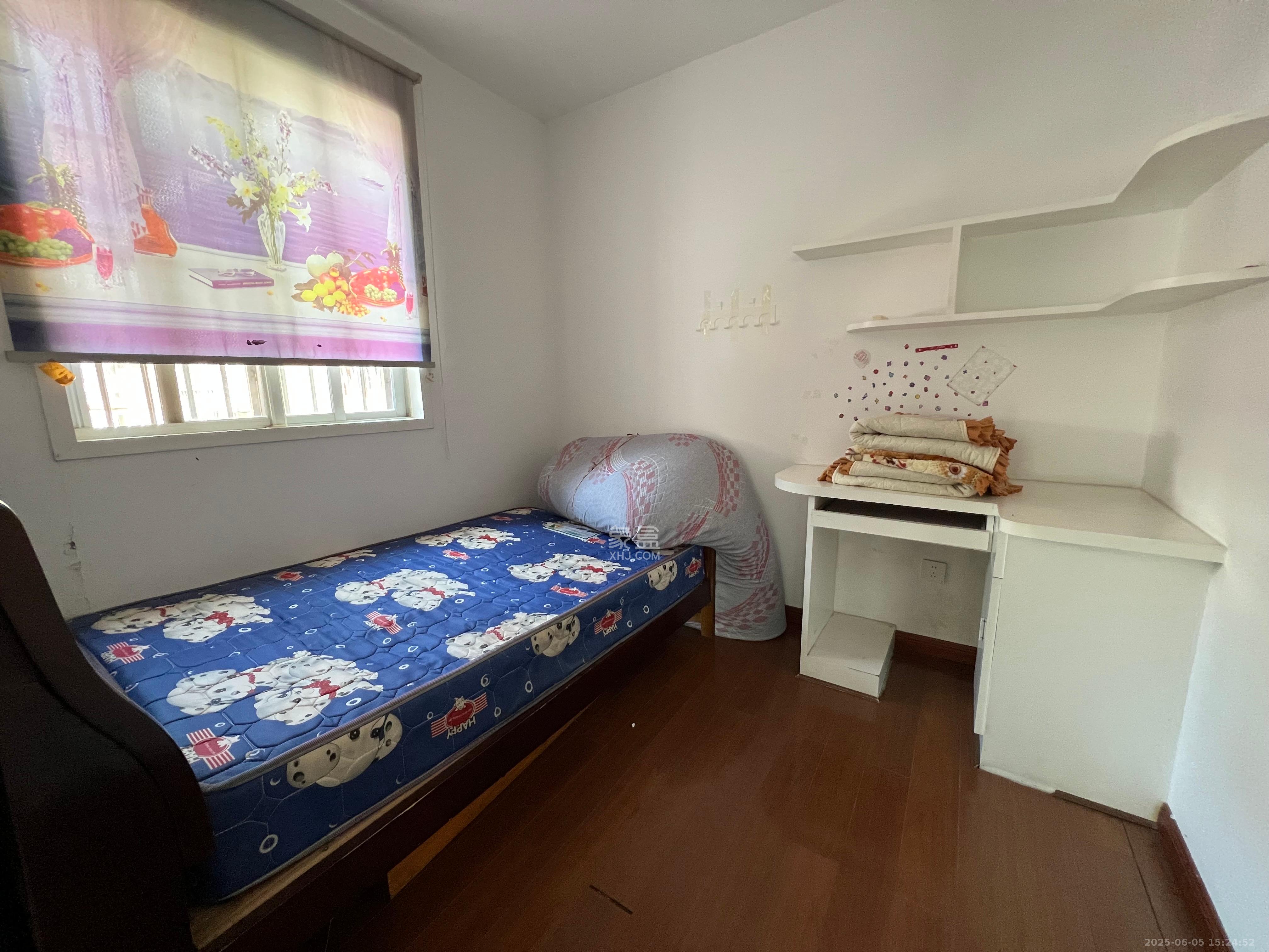 香海西岸  3室2厅1卫   2400.00元/月室内图