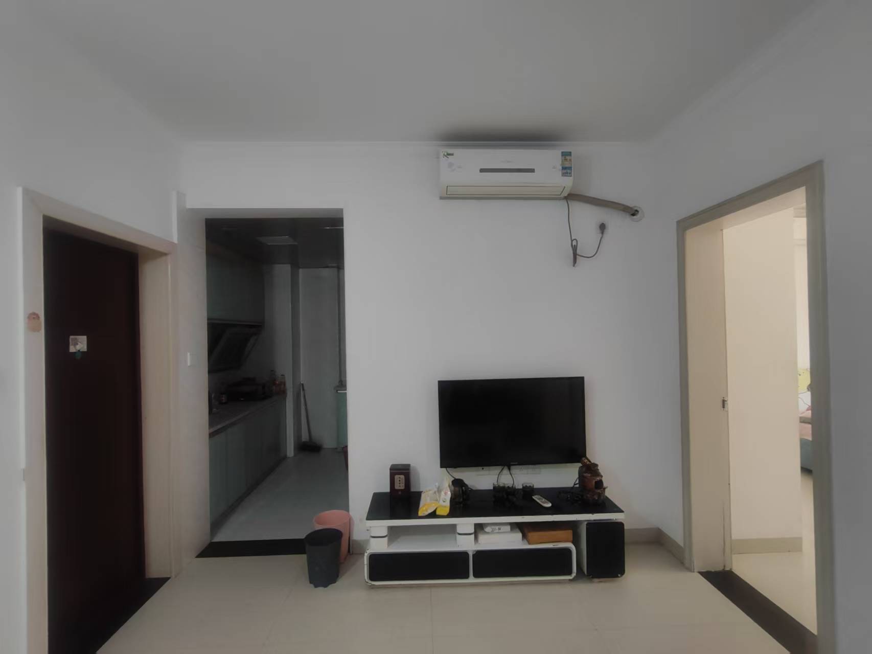 中建国际大厦  2室1厅1卫   1700.00元/月室内图