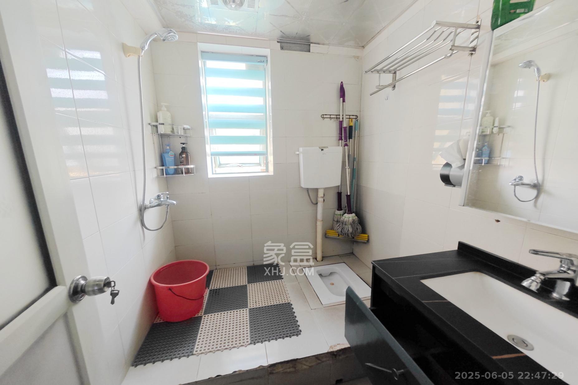 亚华香舍花都  3室2厅2卫    118.0万其他