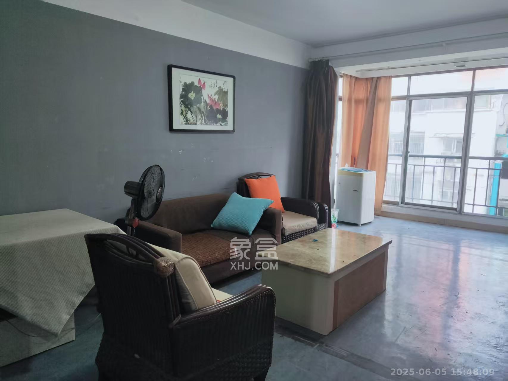 金帆小区  2室1厅1卫    1500.0元/月 金帆小区  2室1厅1卫    1500.0元/月