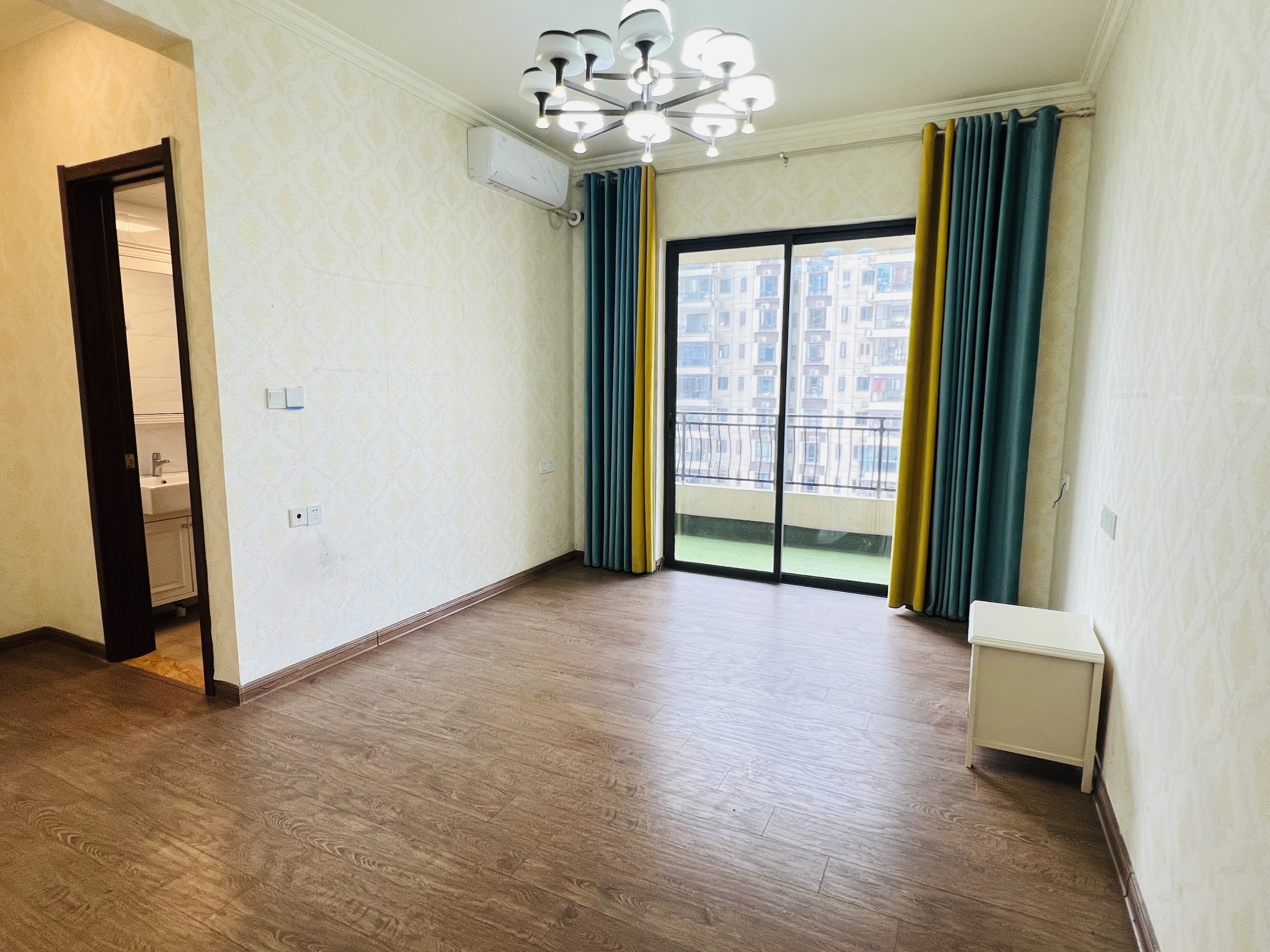 碧桂园 5室2厅3卫 4500.0元/月 碧桂园 5室2厅3卫 4500.0元/月室内图