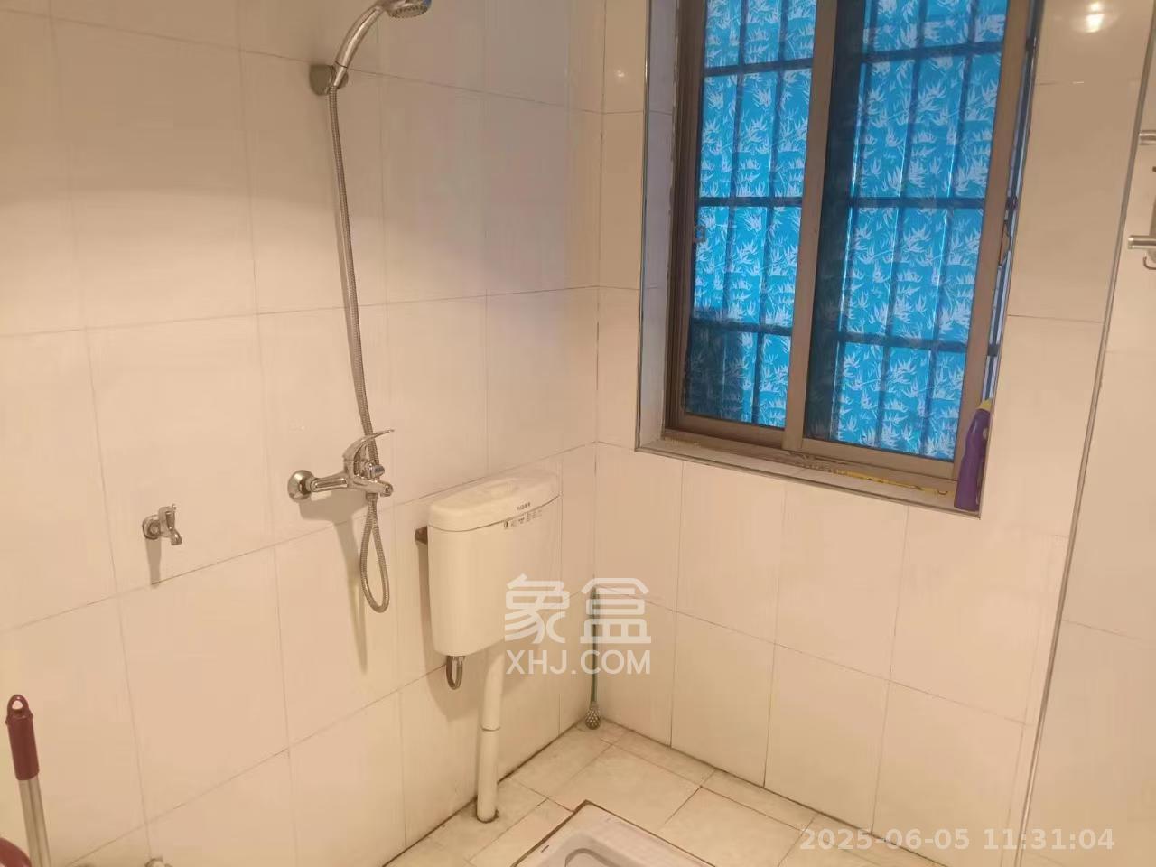 香颂国际 1室1厅1卫 1300.0元/月 香颂国际 1室1厅1卫 1300.0元/月室内图