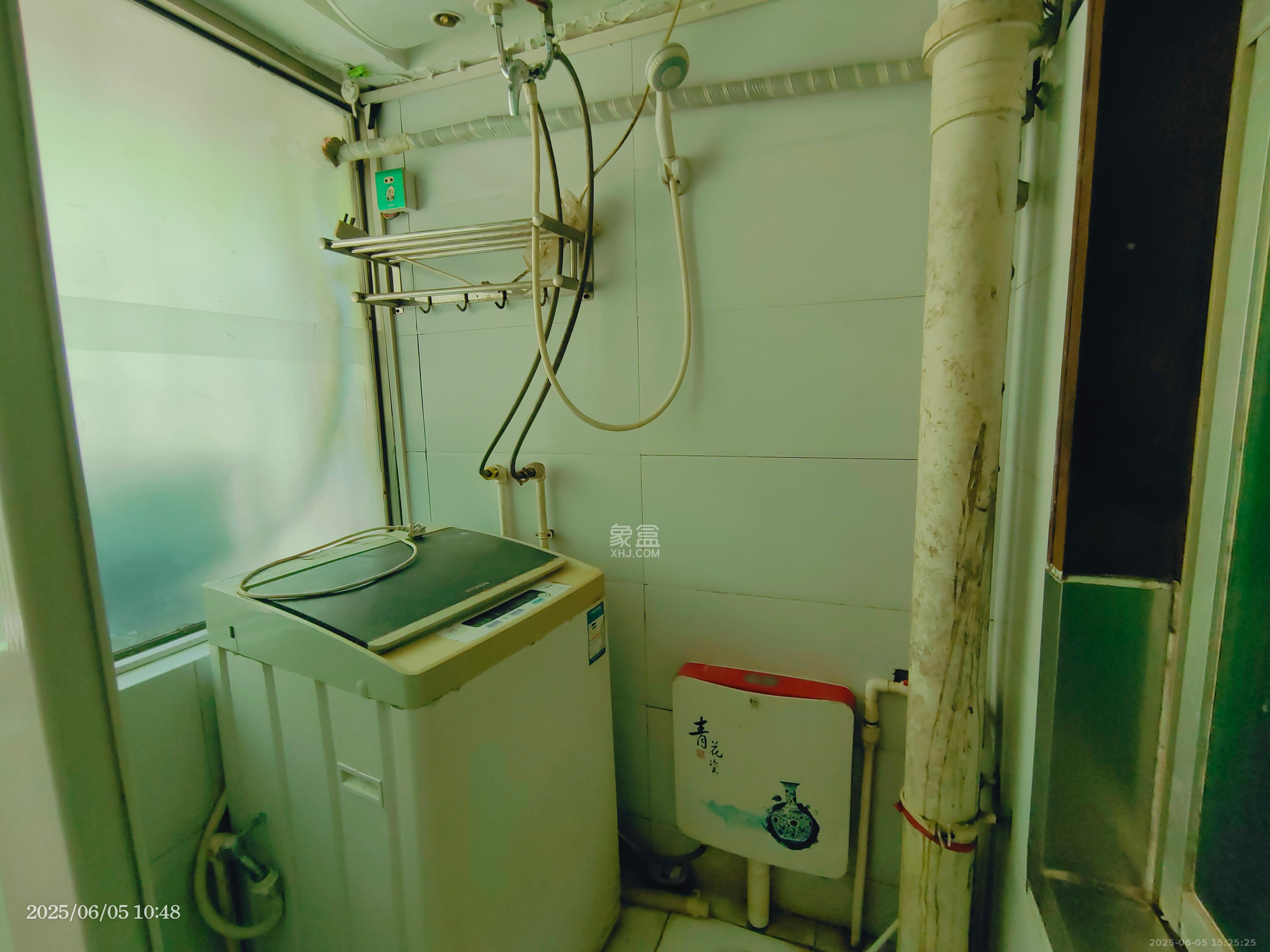 黄泥岭社区 1室2厅1卫 800.0元/月 黄泥岭社区 1室2厅1卫 800.0元/月室内图