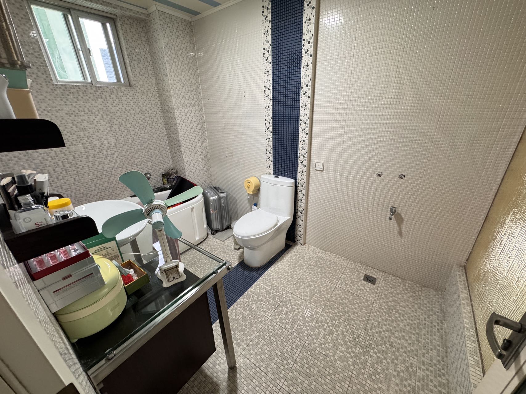 都市庭苑  3室2厅2卫    3300.0元/月 都市庭苑  3室2厅2卫    3300.0元/月室内图