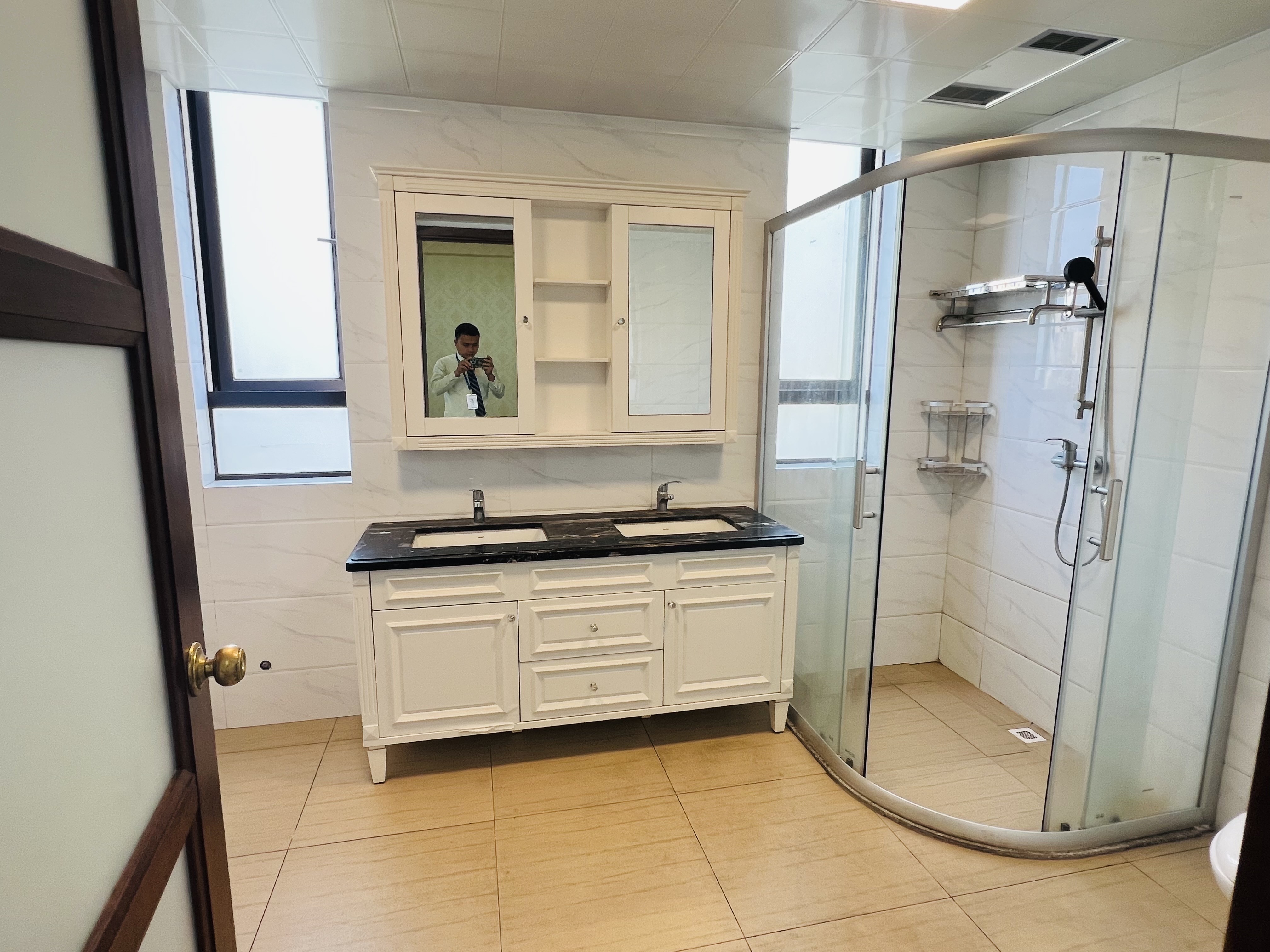 碧桂园 5室2厅3卫 4500.0元/月 碧桂园 5室2厅3卫 4500.0元/月室内图