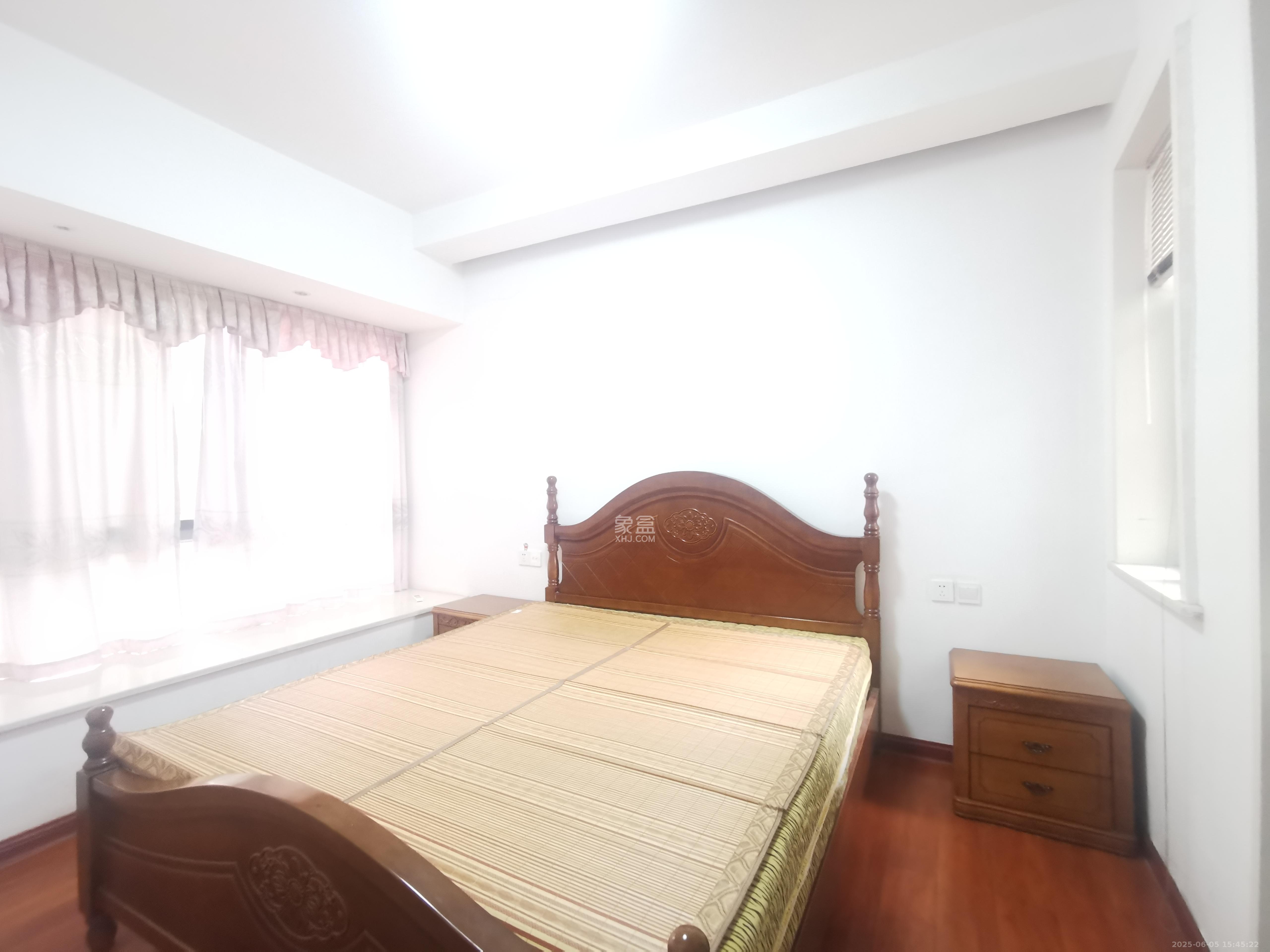 夏威夷碧水春城（碧桂园城市花园）  3室2厅1卫    2500.0元/月室内图