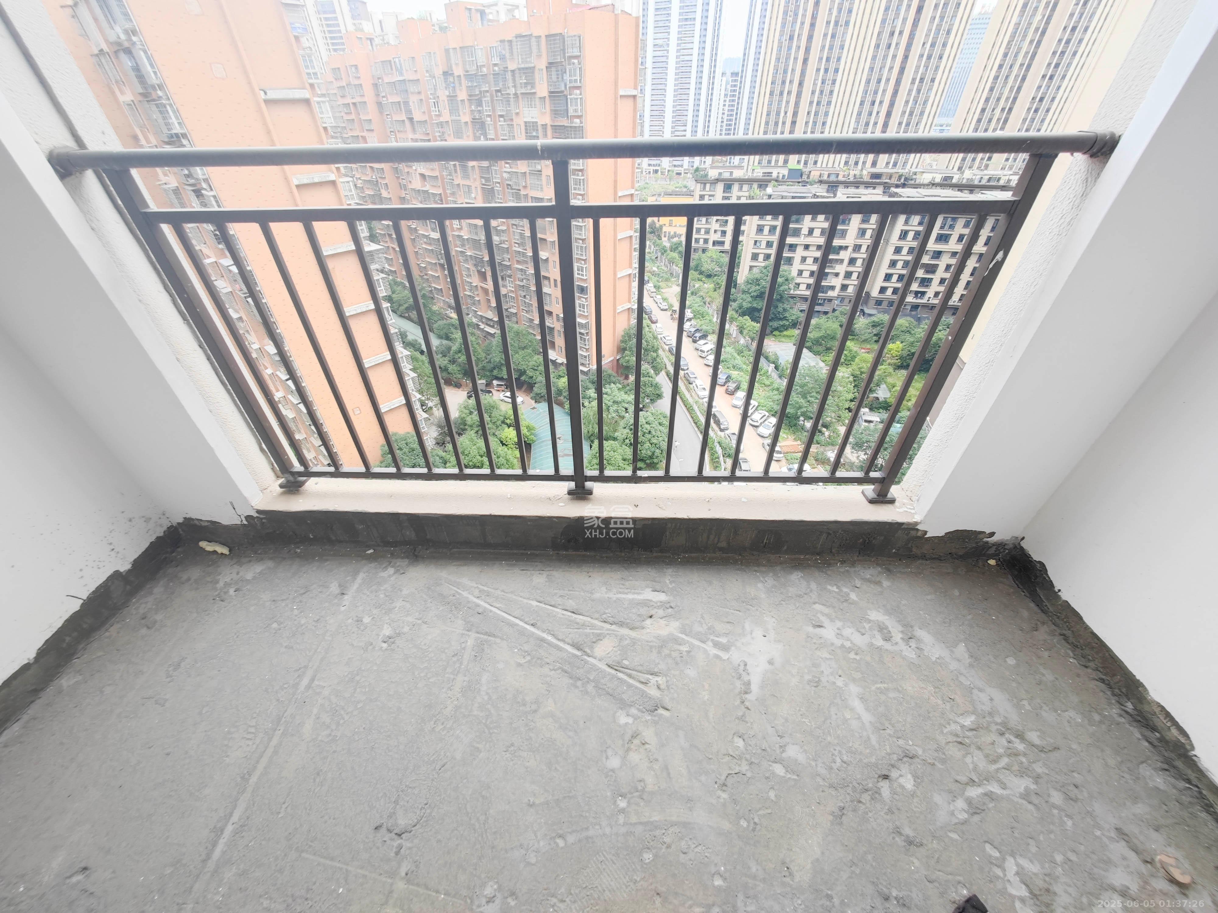 润和翰文府  3室2厅2卫    85.0万 润和翰文府  3室2厅2卫    85.0万阳台