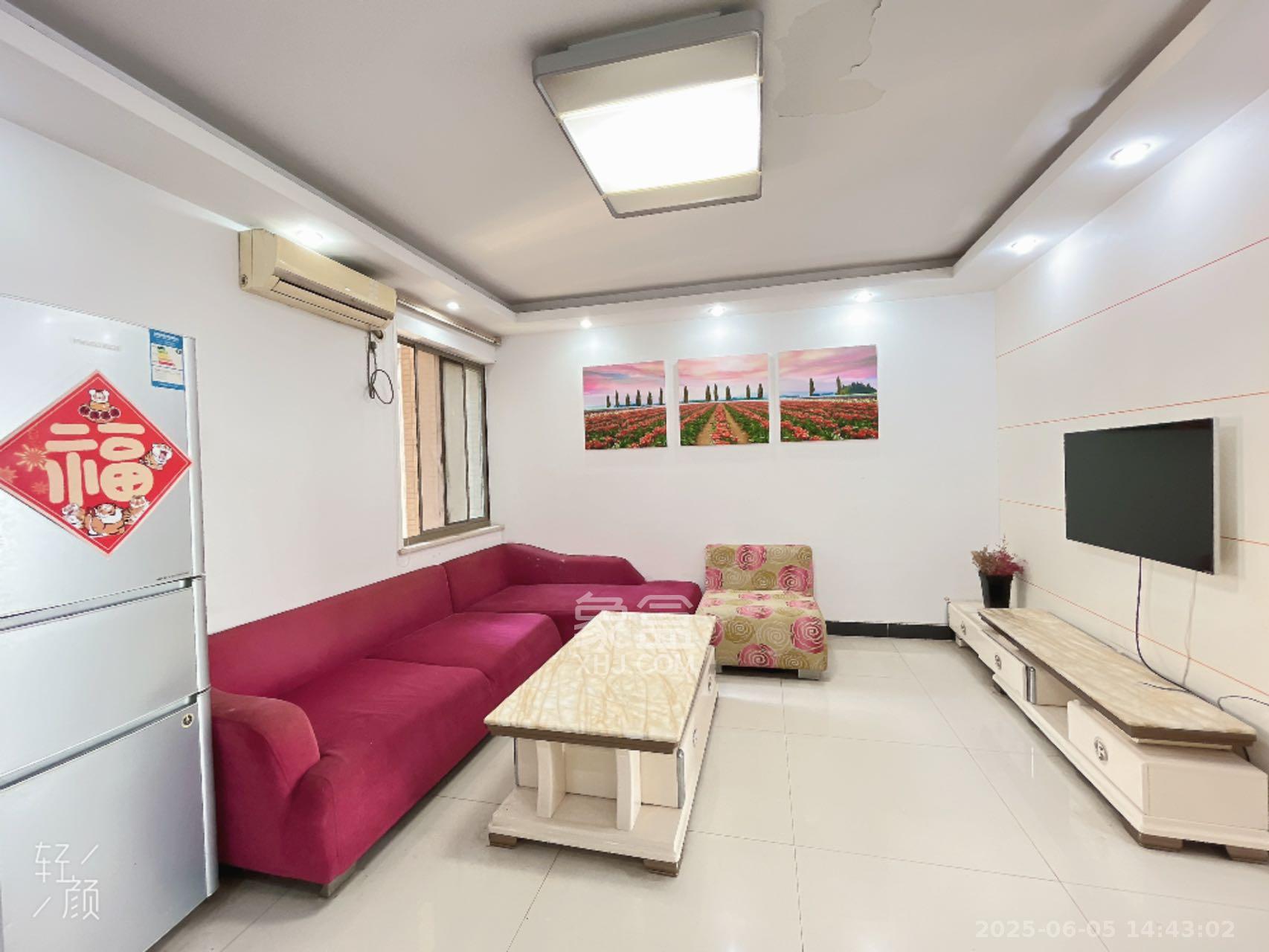 层上观邸  3室2厅1卫    2300.0元/月 层上观邸  3室2厅1卫    2300.0元/月室内图