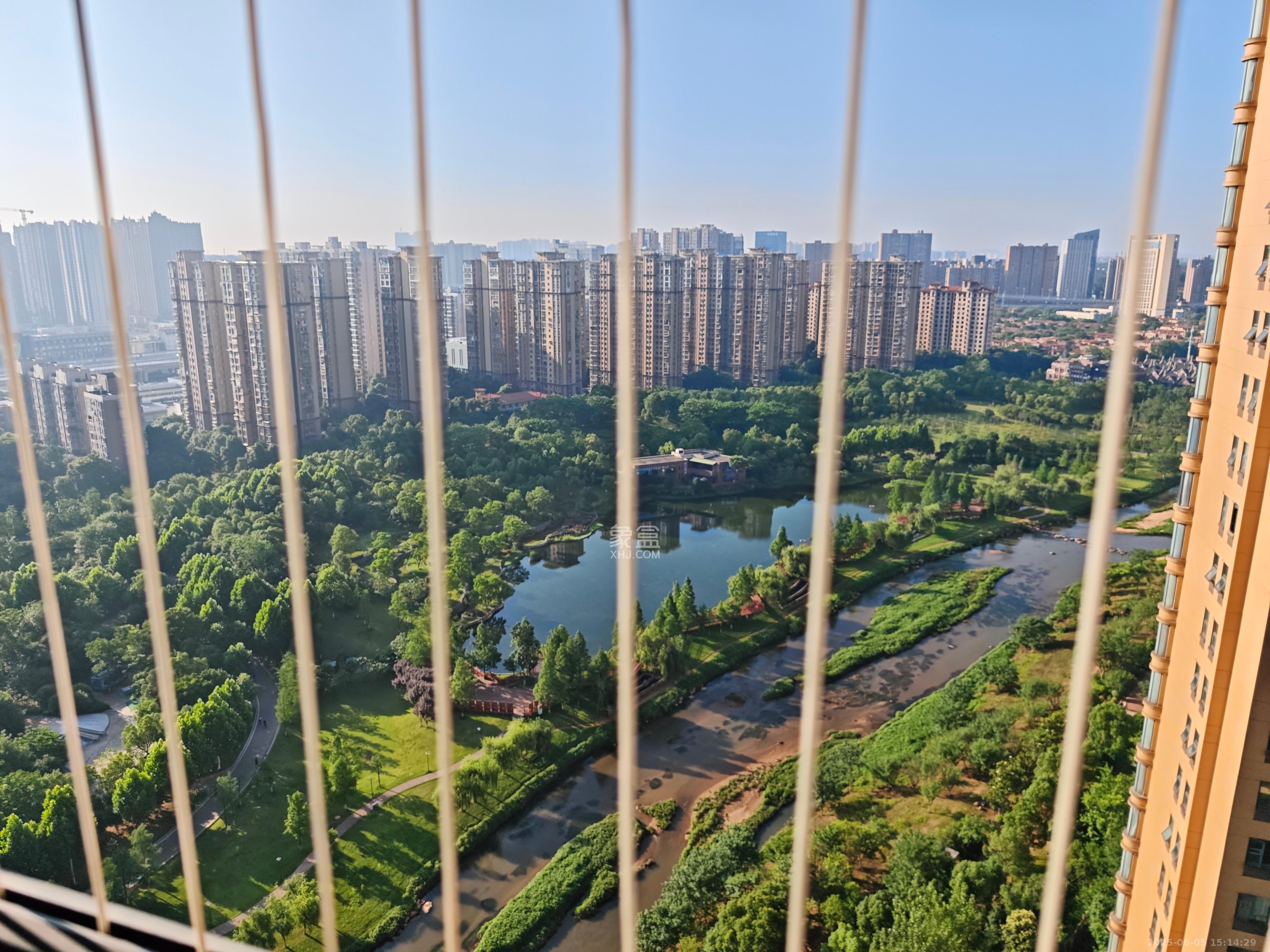 五矿万境水岸二期（五矿万境水岸和苑）  3室2厅2卫   2800.00元/月室内图