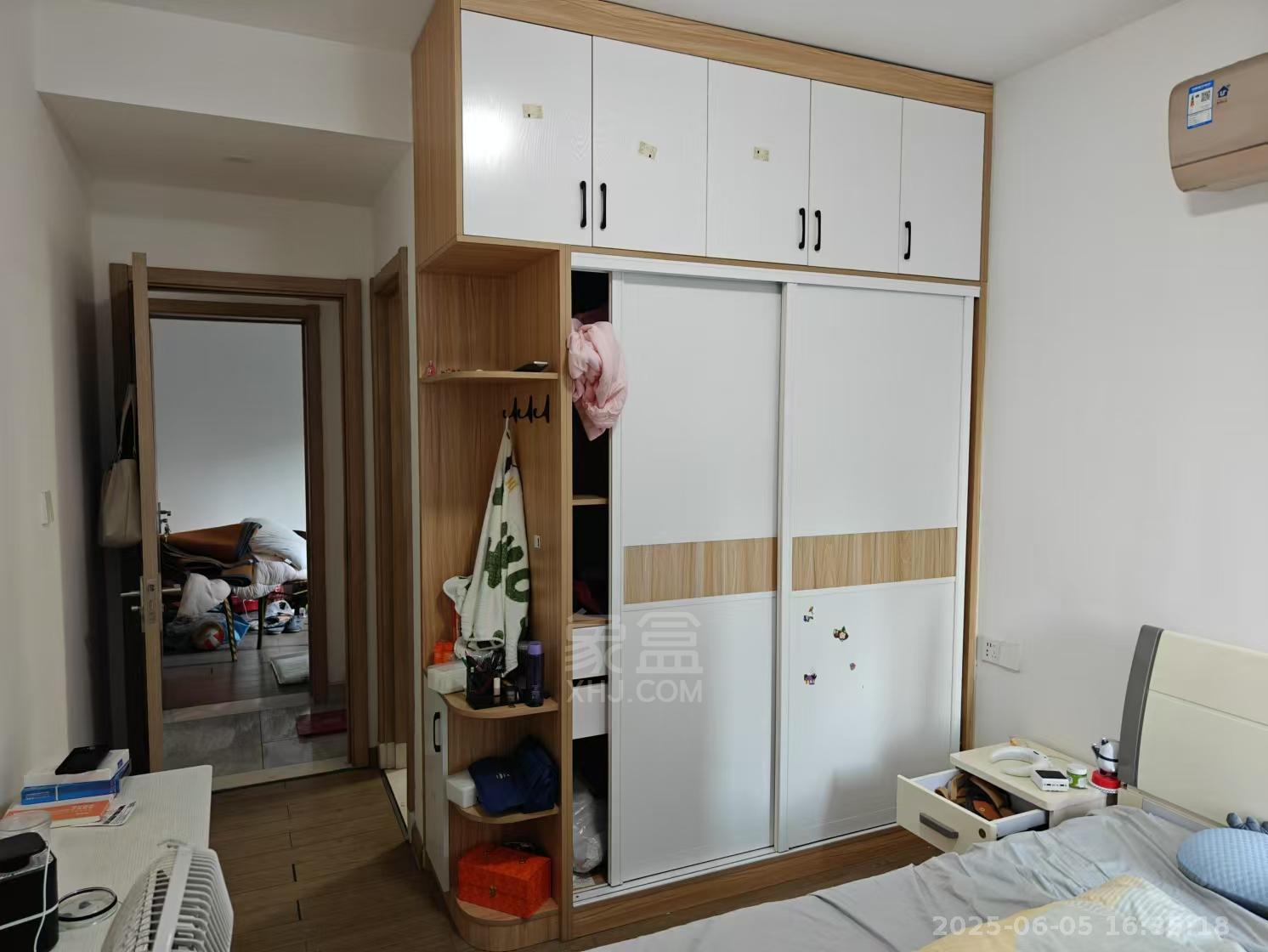 美的翰城  4室2厅1卫    2200.0元/月 美的翰城  4室2厅1卫    2200.0元/月