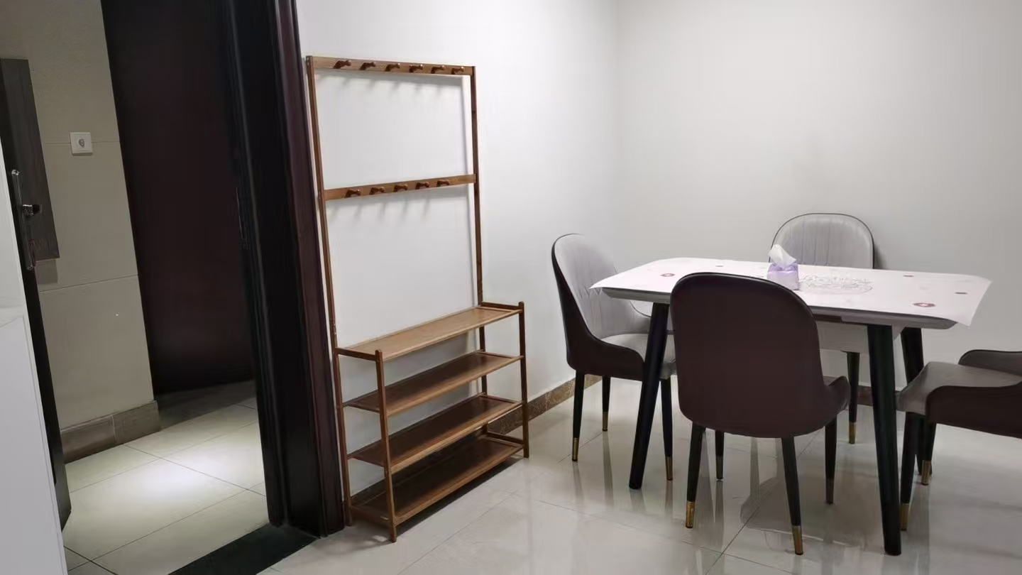 恒大绿洲 2室2厅1卫 1600.0元/月 恒大绿洲 2室2厅1卫 1600.0元/月室内图