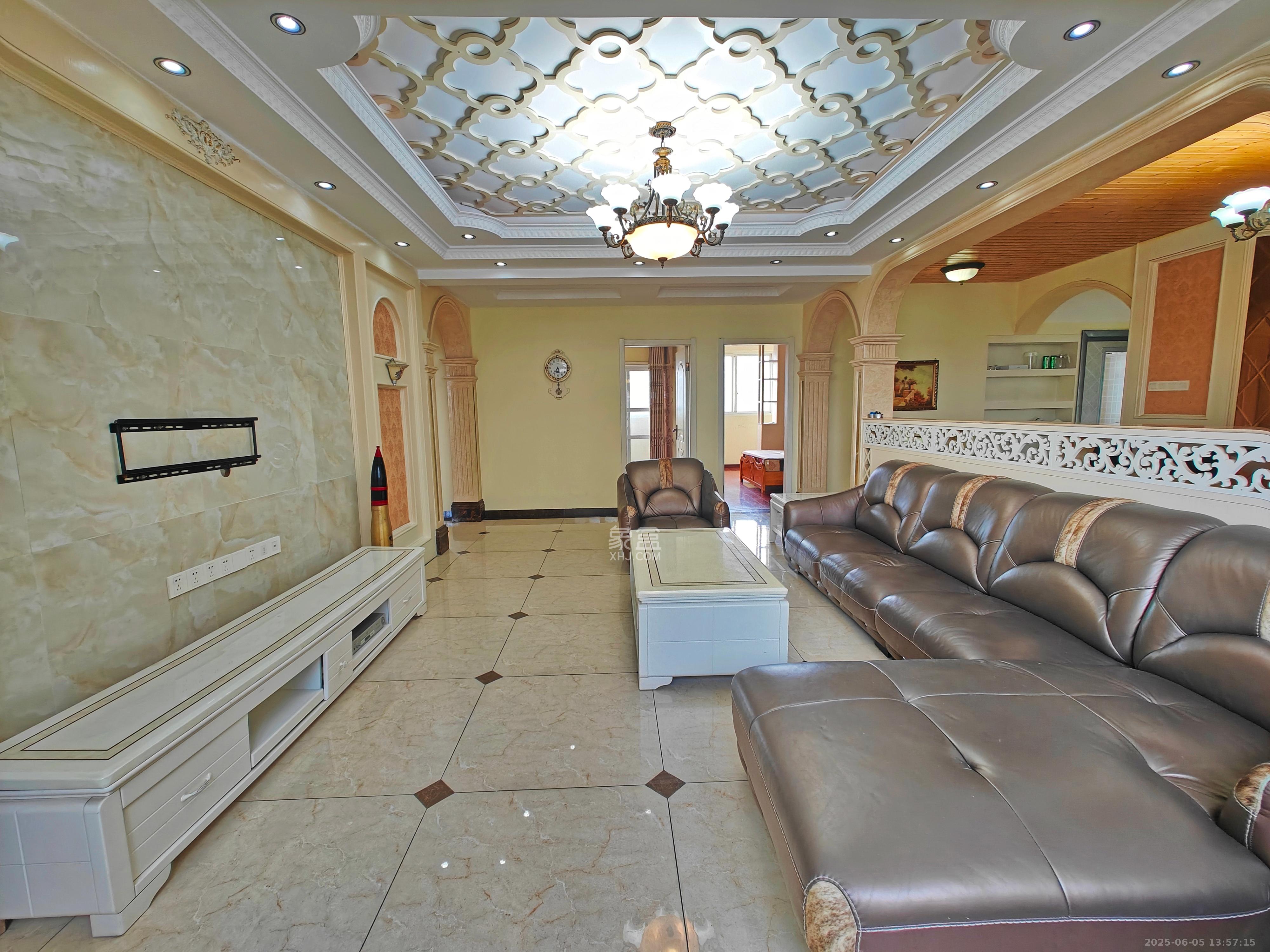 星邮公寓  4室2厅2卫    3500.0元/月 星邮公寓  4室2厅2卫    3500.0元/月