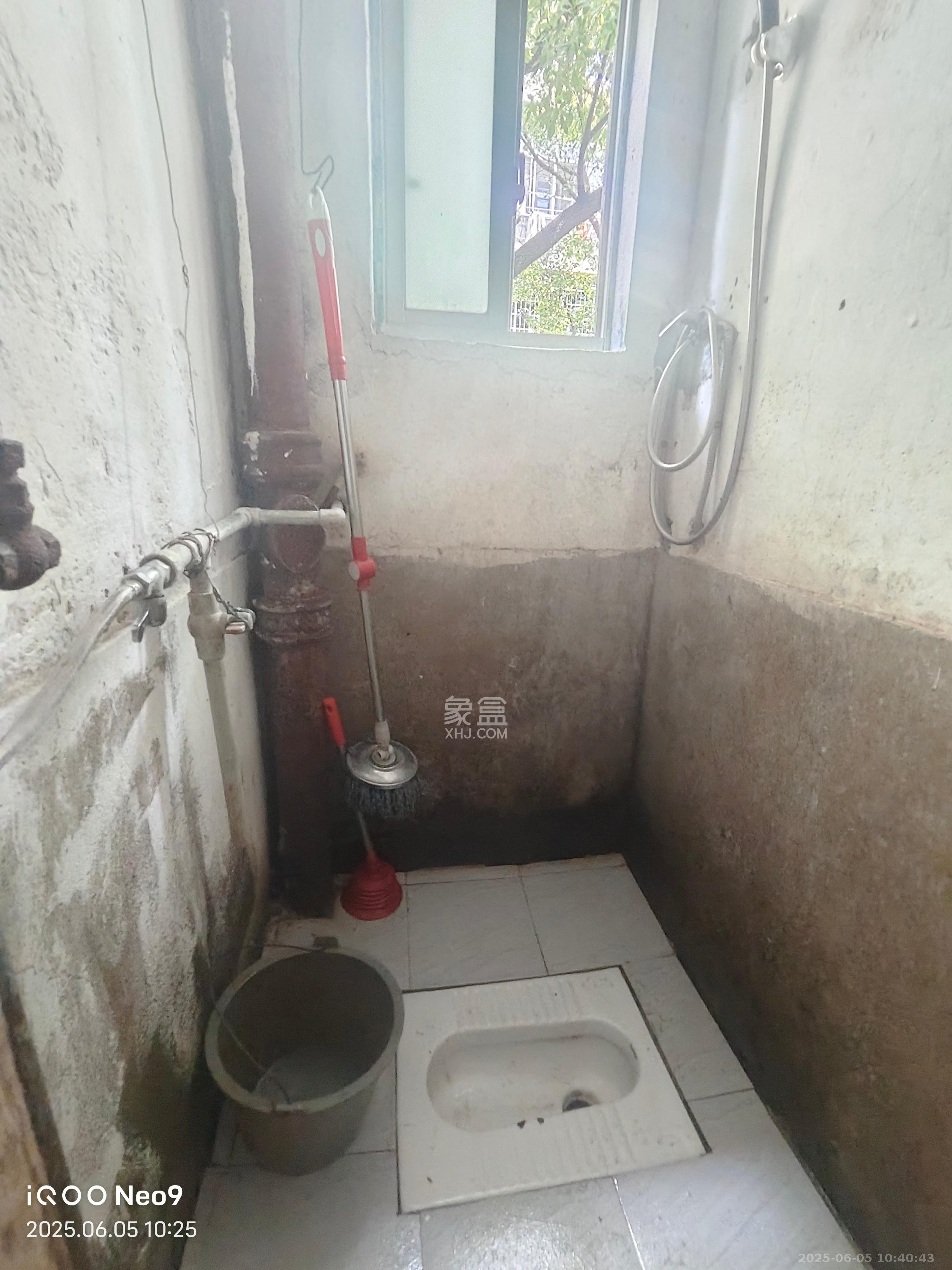 人民新村  1室1厅1卫    500.0元/月 人民新村  1室1厅1卫    500.0元/月室内图